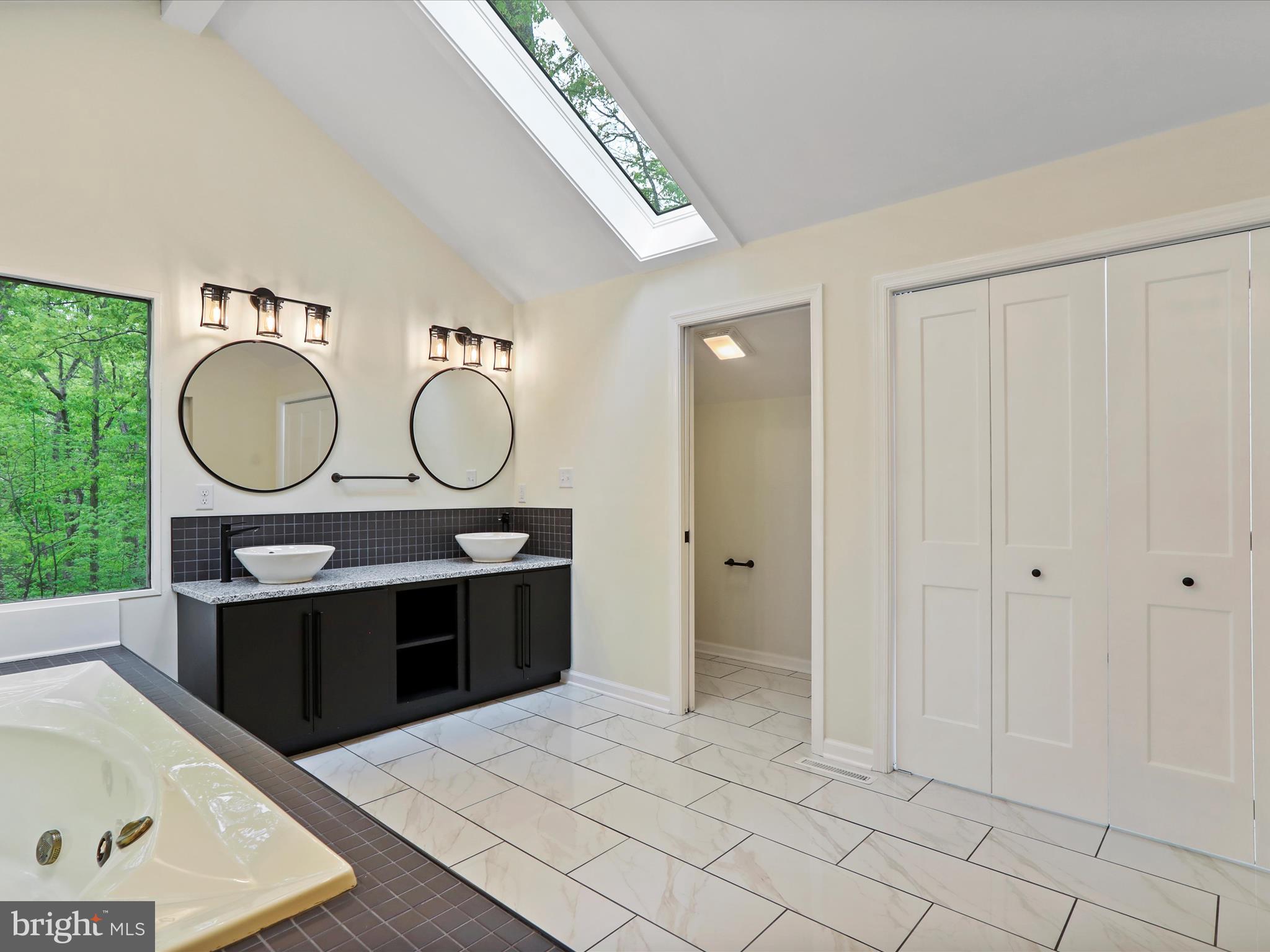 THE WOODS - Residential