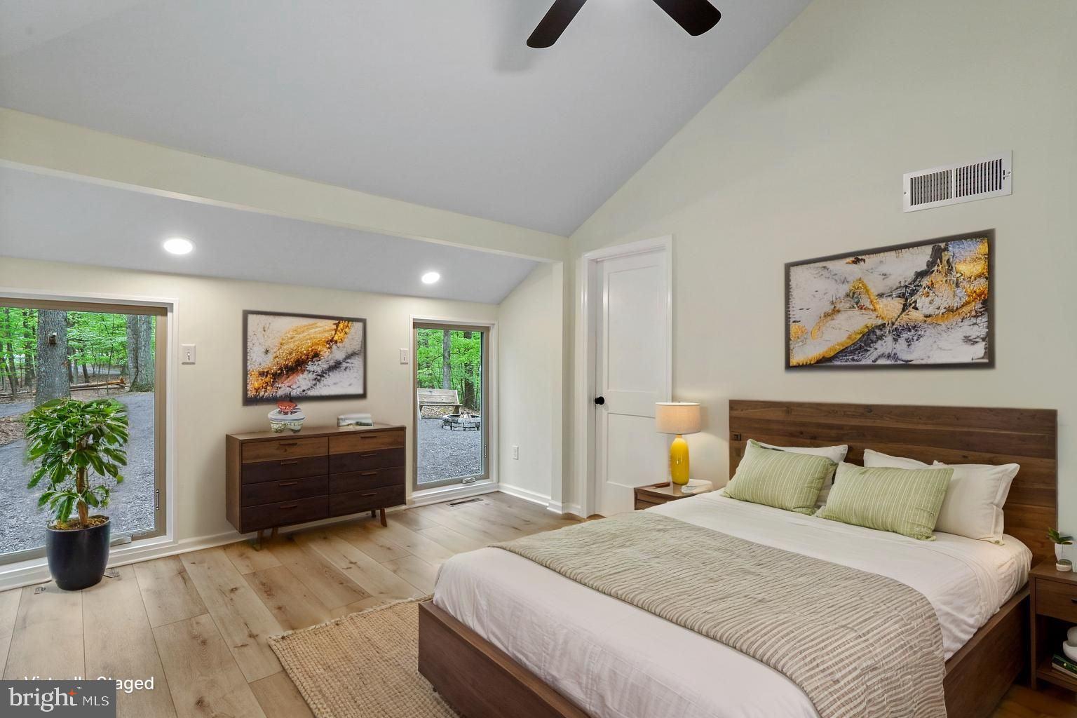 THE WOODS - Residential