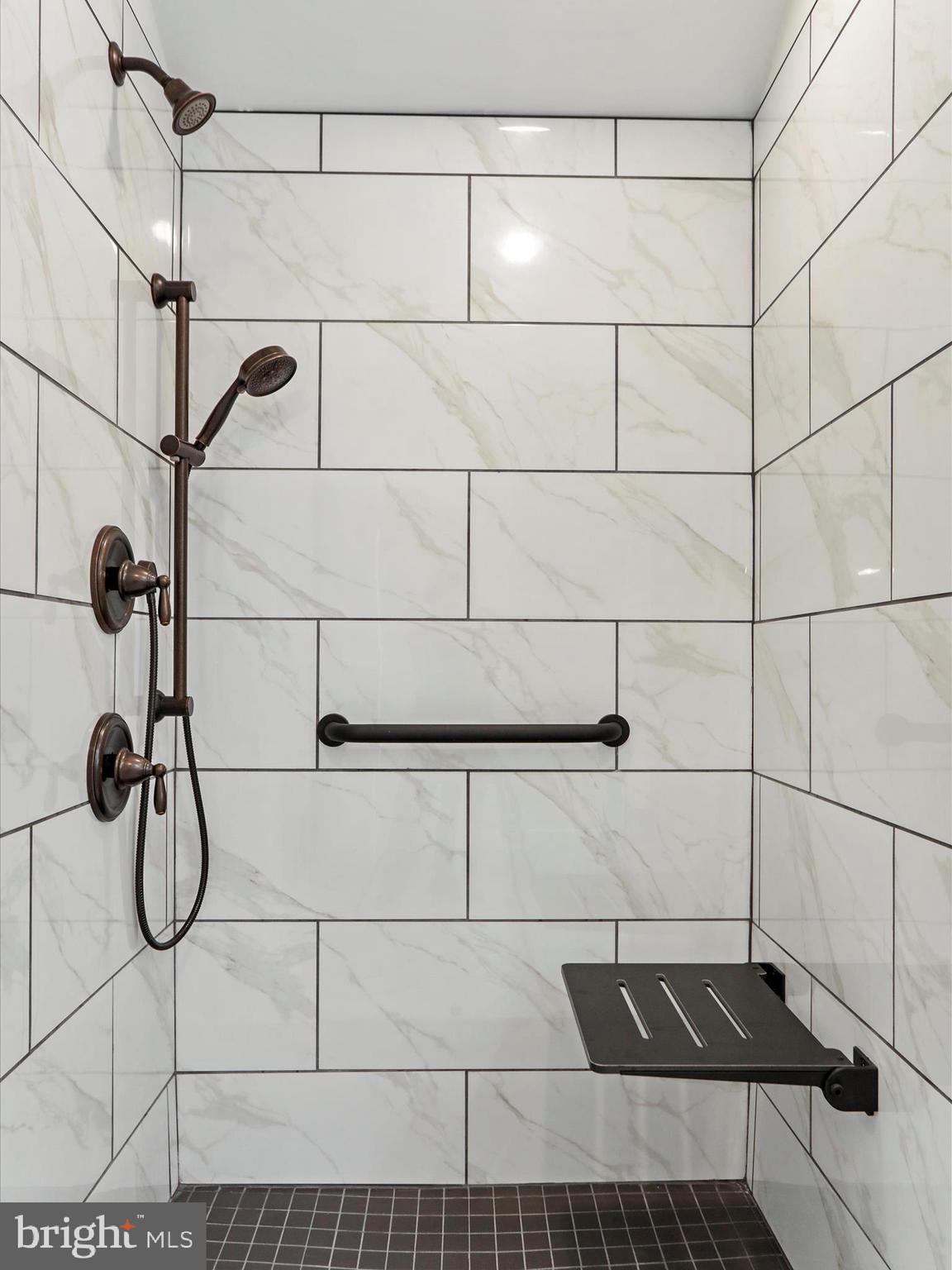 THE WOODS - Residential