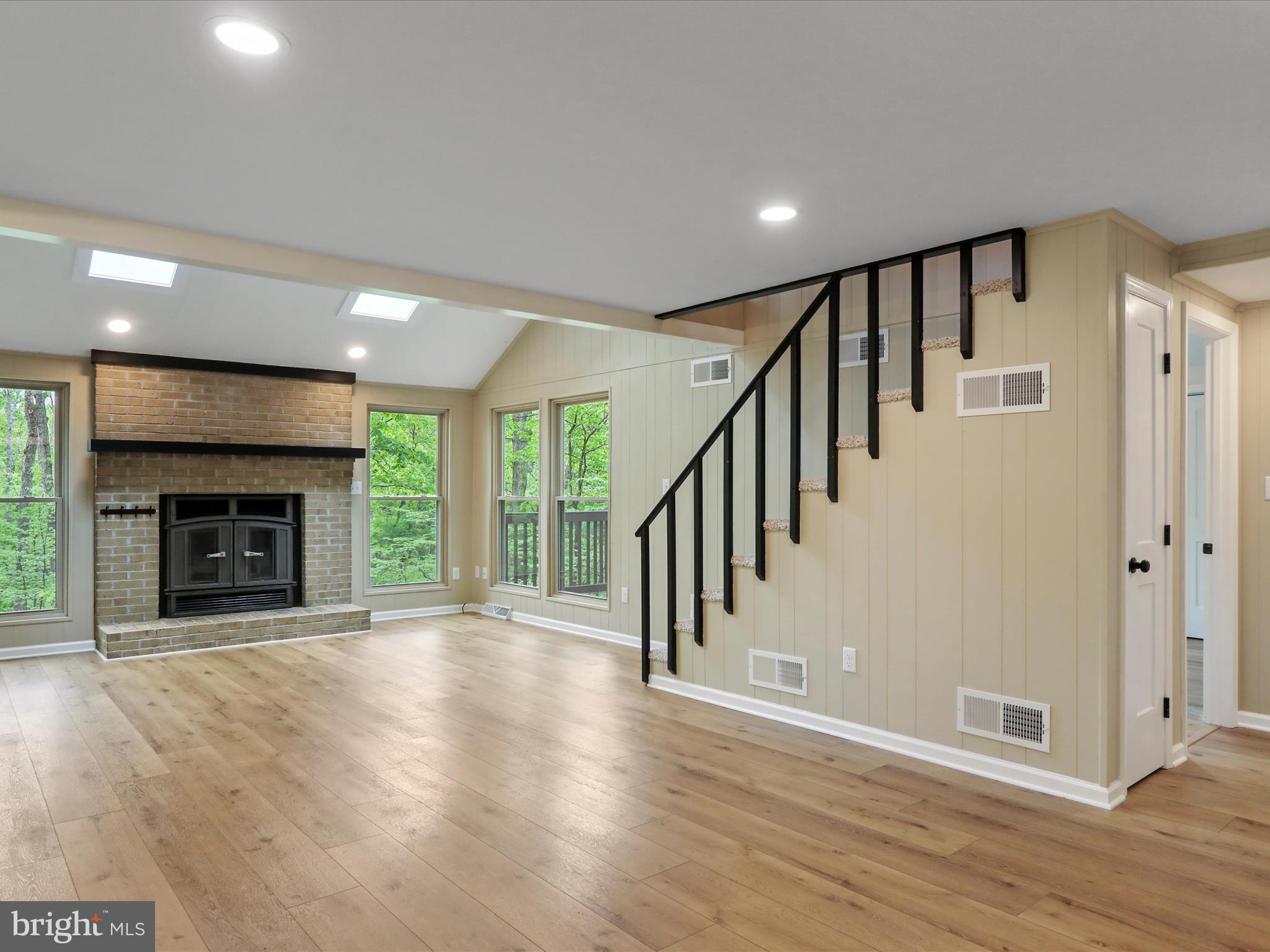 THE WOODS - Residential