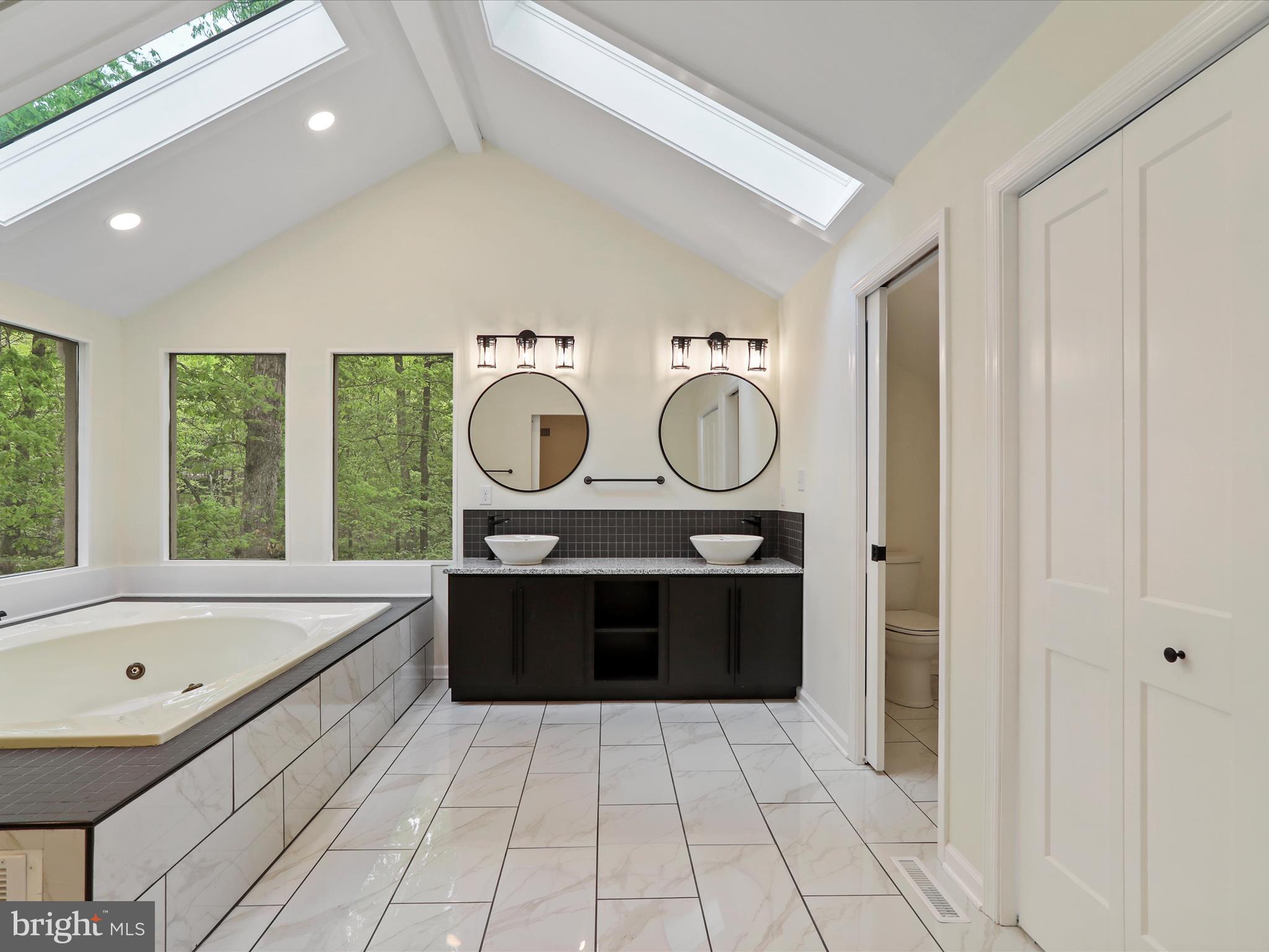 THE WOODS - Residential