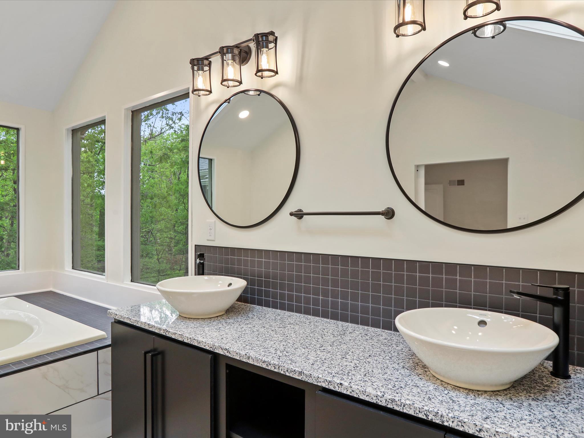 THE WOODS - Residential