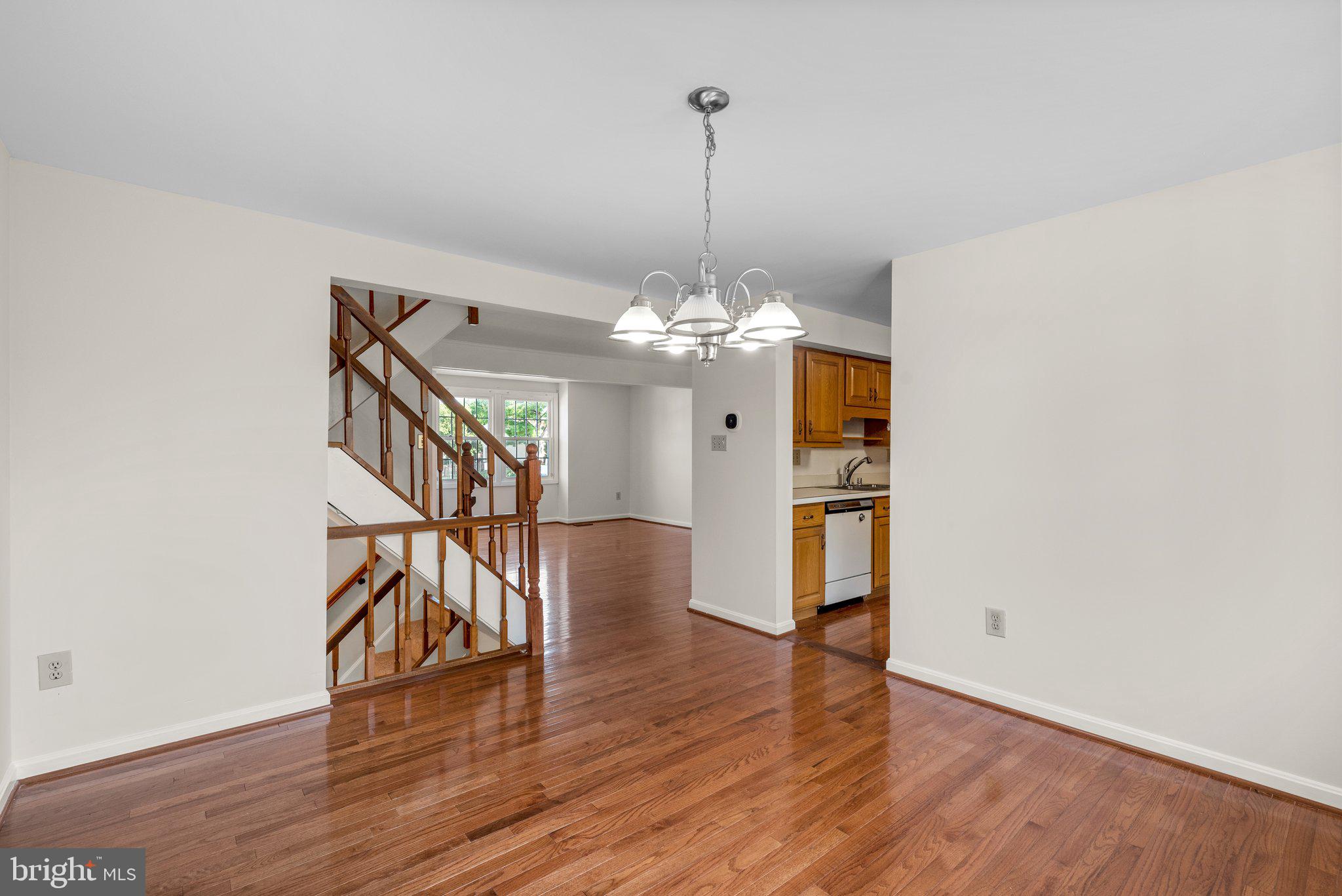 CHARLENE - Residential