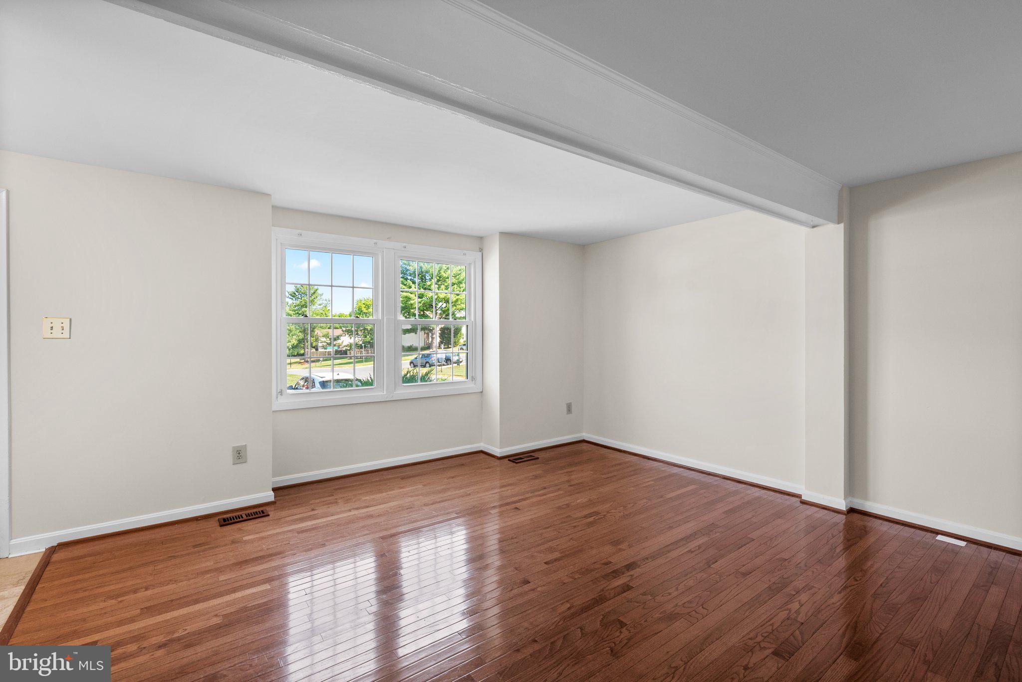 CHARLENE - Residential