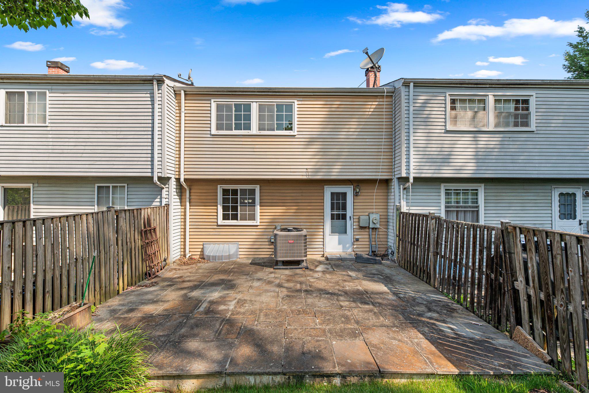 CHARLENE - Residential