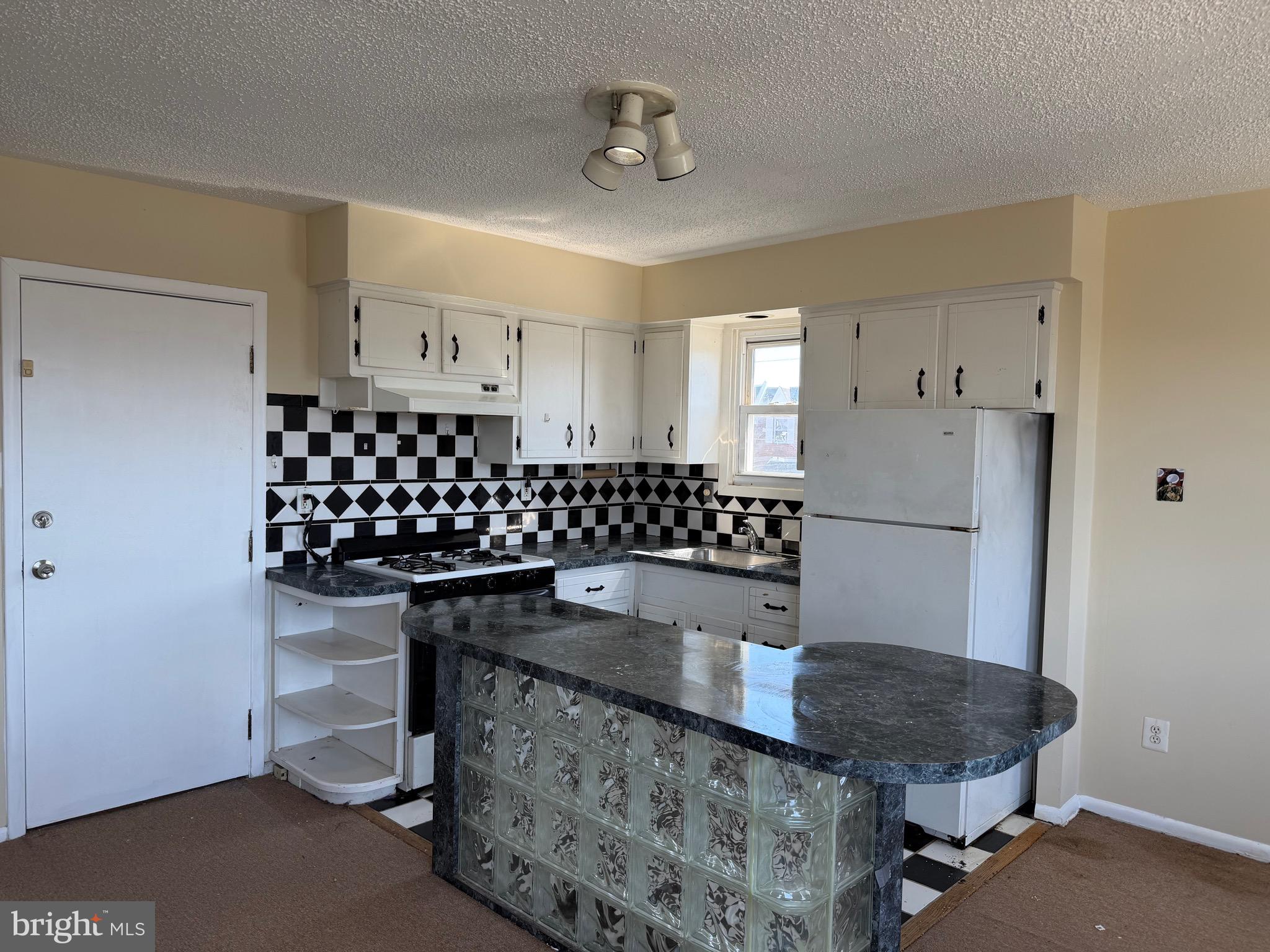 PARKWOOD - Residential Income