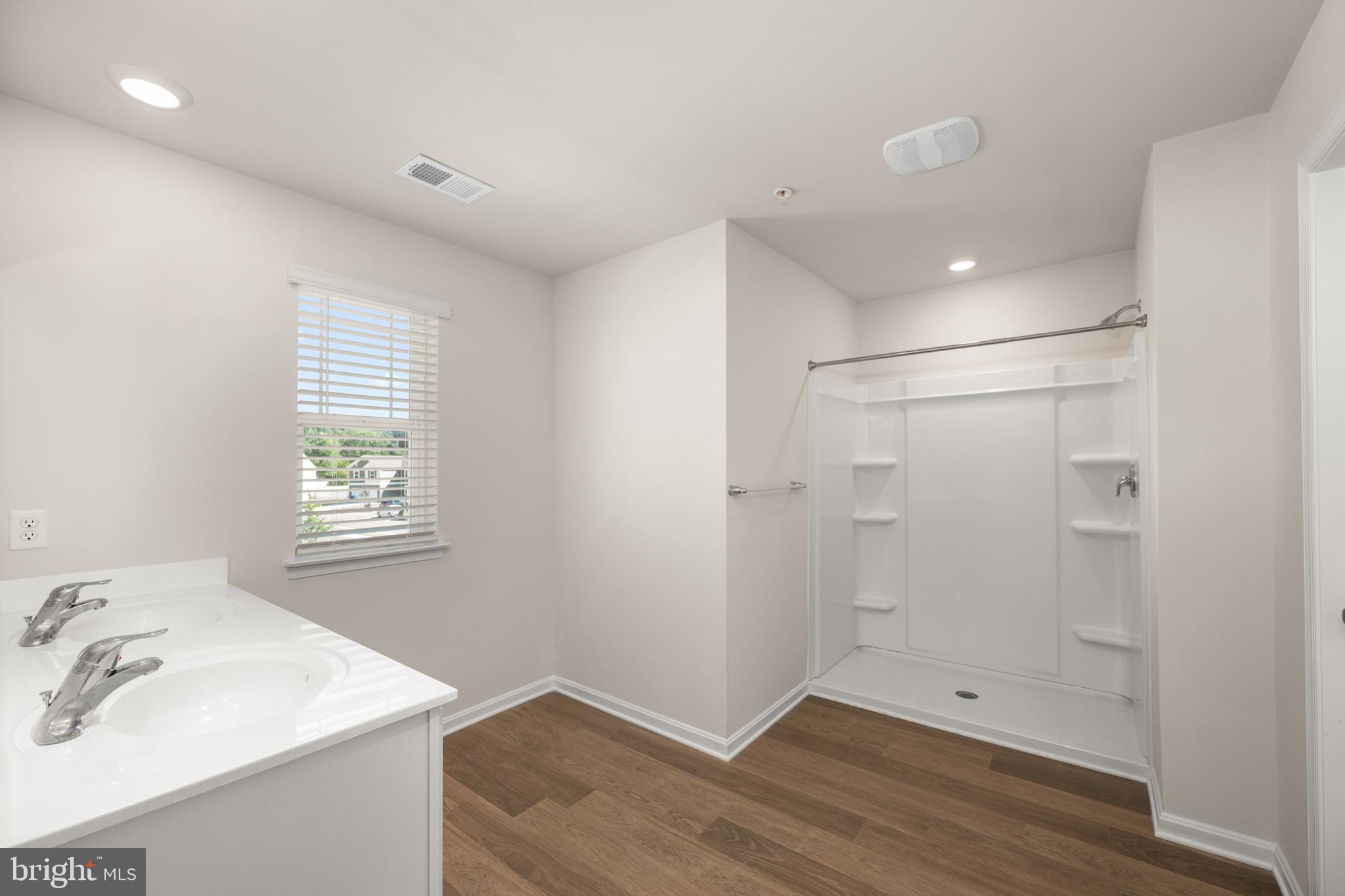 BLACKWATER LANDING - Residential