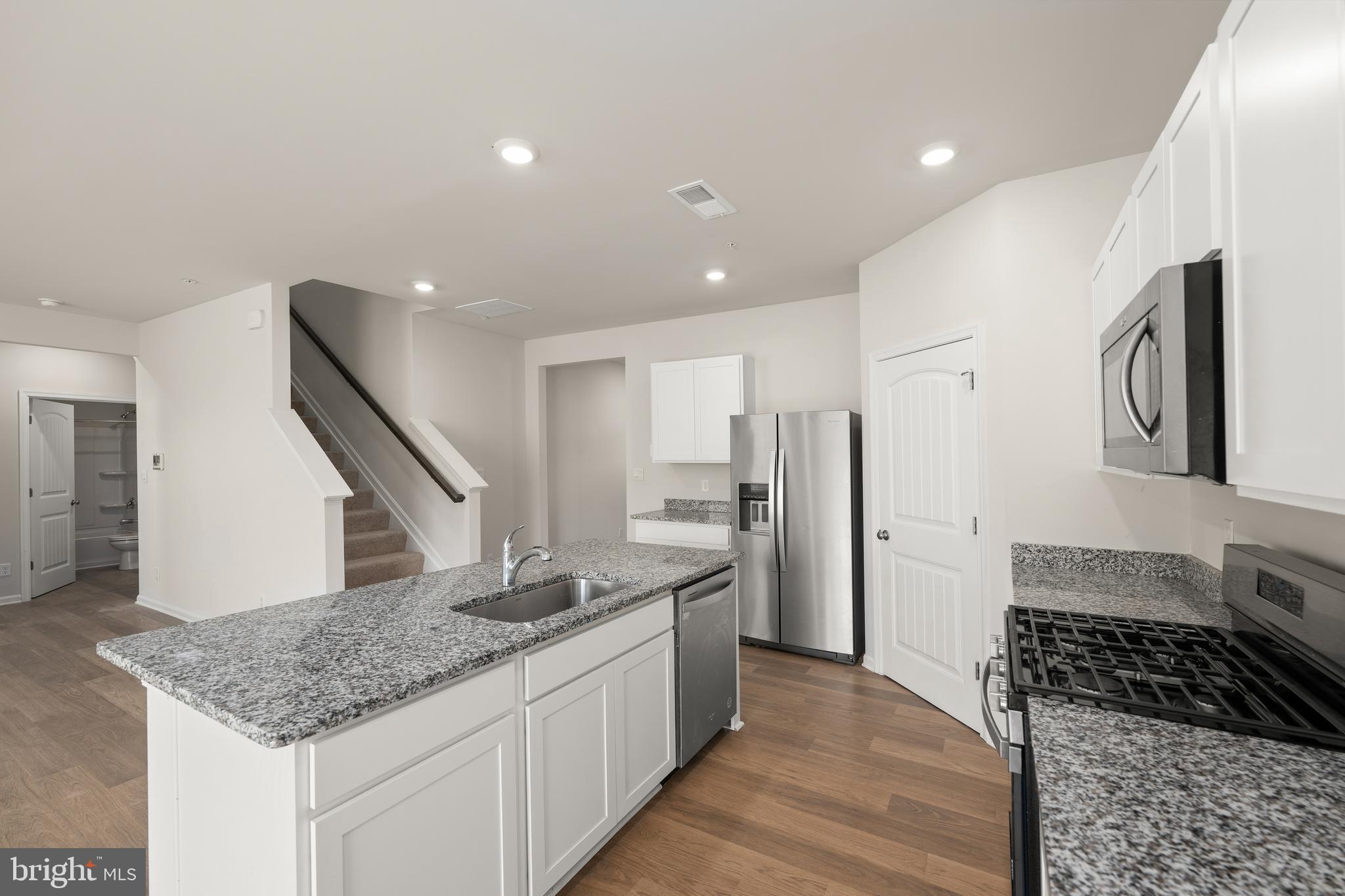 BLACKWATER LANDING - Residential