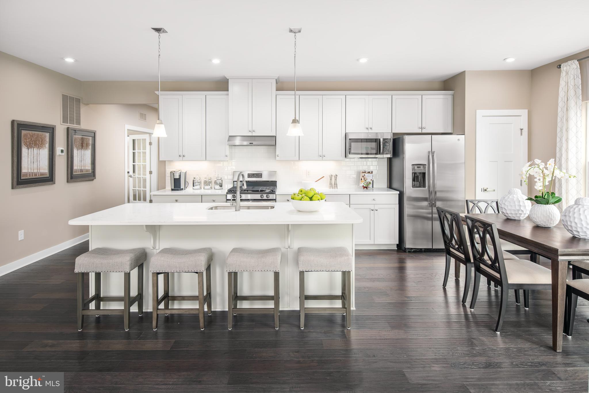 CHRISTOPHER POINTE - Residential