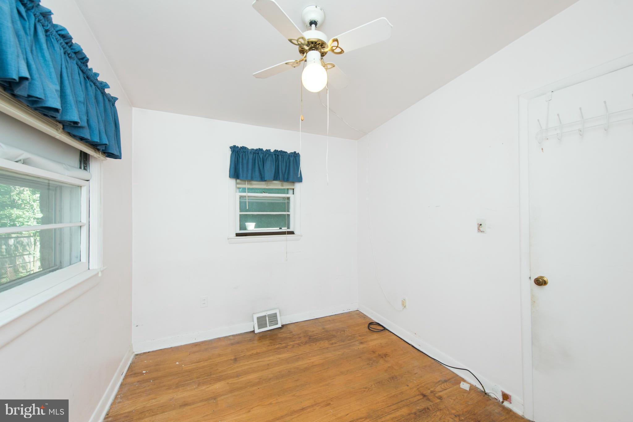 CEDARHURST - Residential