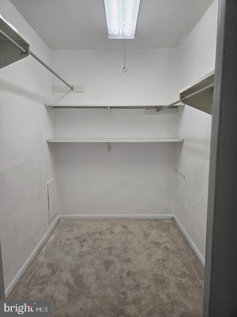 HUNTING RIDGE - Residential Lease