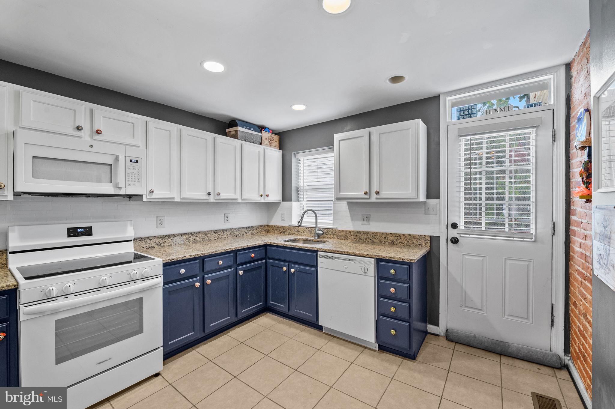 WASHINGTON VILLAGE - Residential