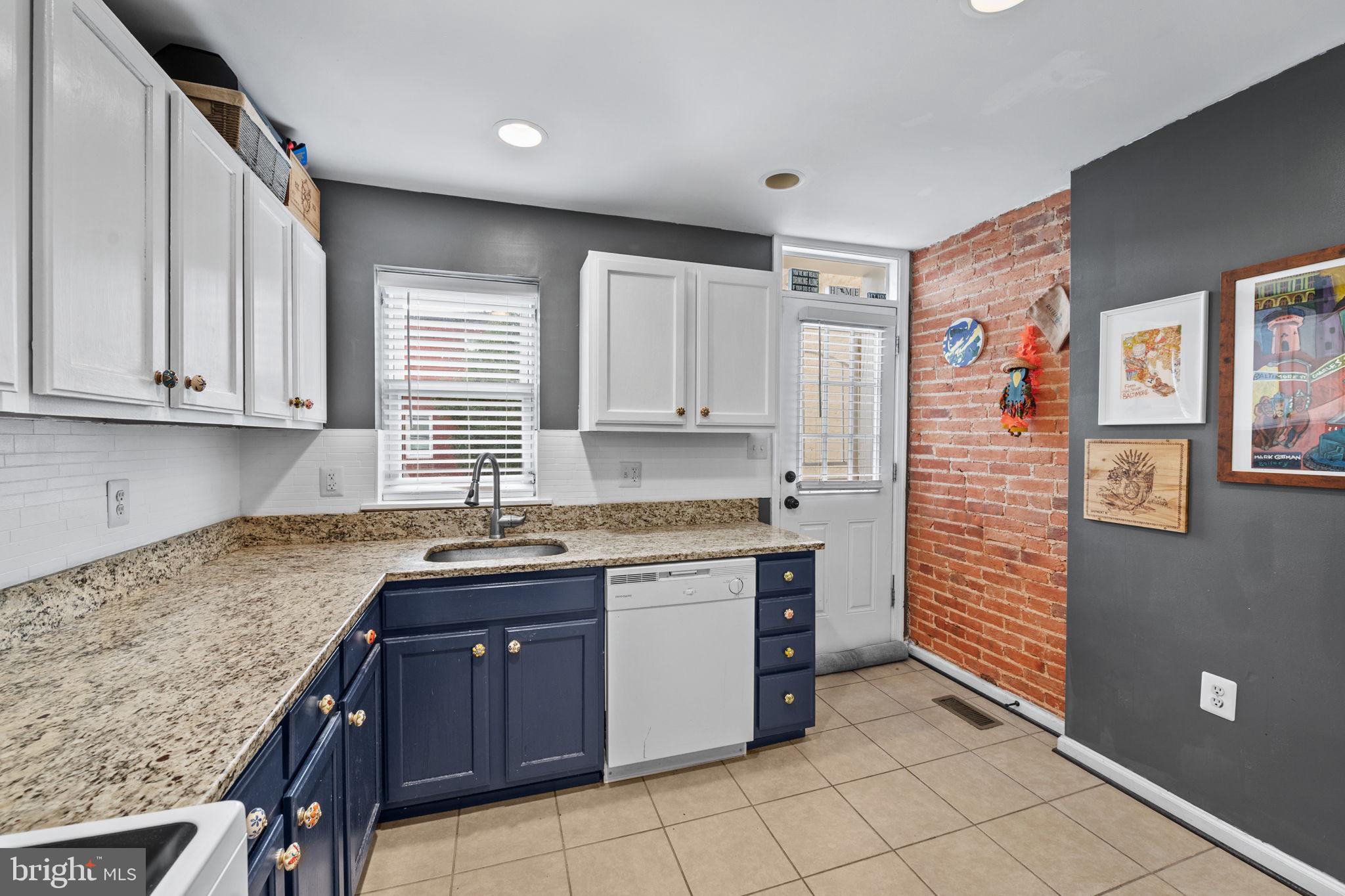 WASHINGTON VILLAGE - Residential