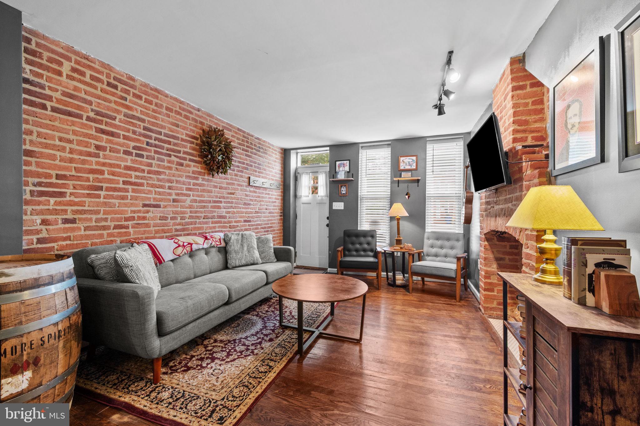 WASHINGTON VILLAGE - Residential