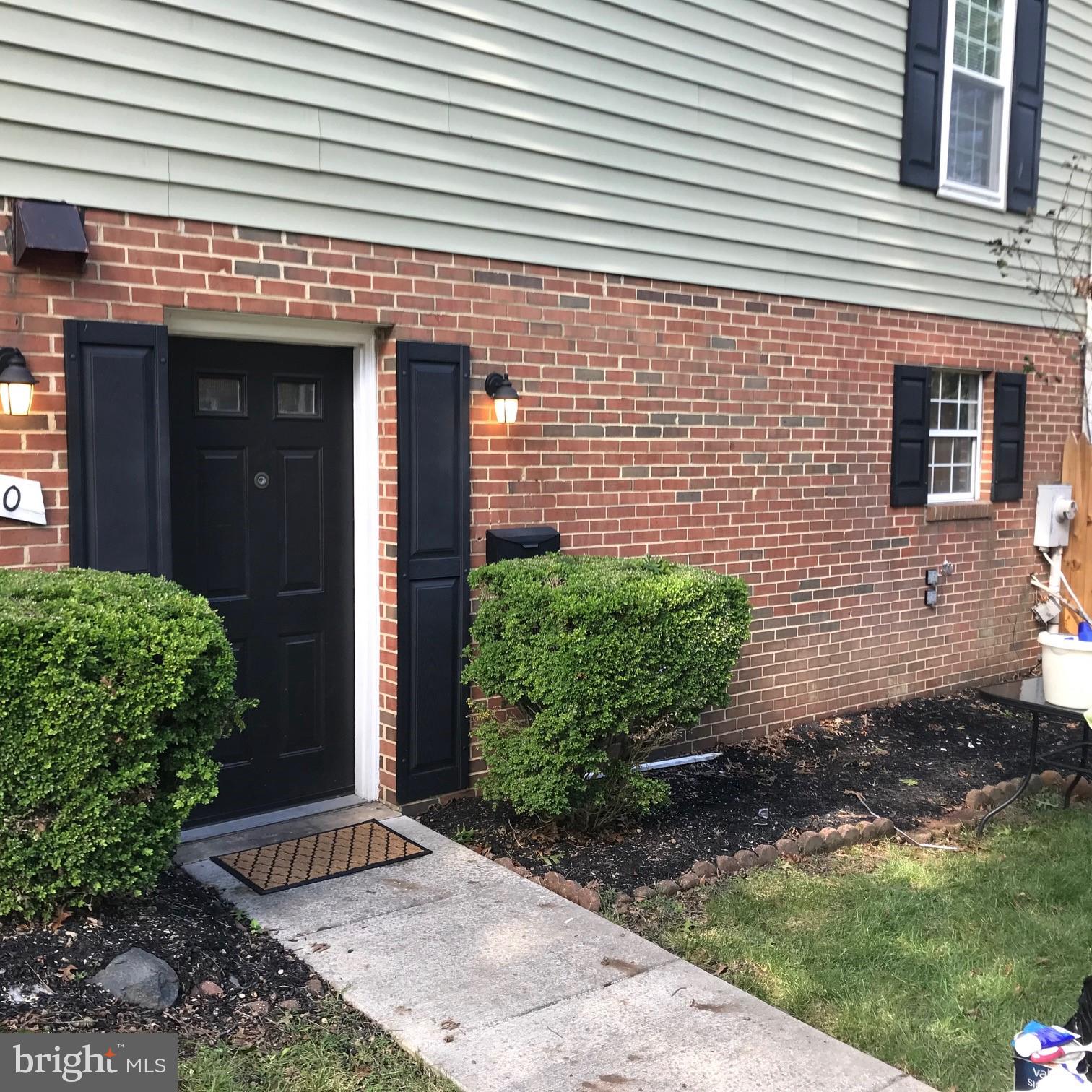 ARBORY CONDO-PHASE 3> - Residential