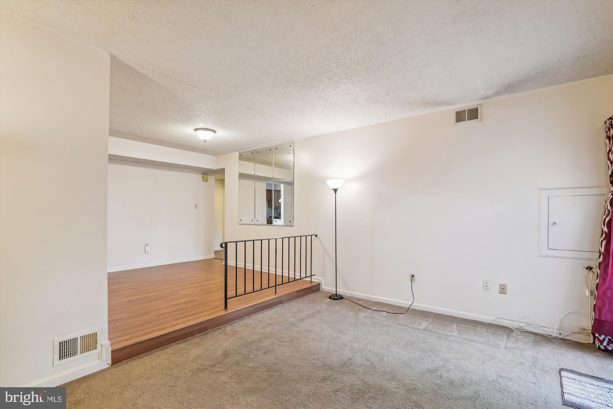 ARBORY CONDO-PHASE 3> - Residential