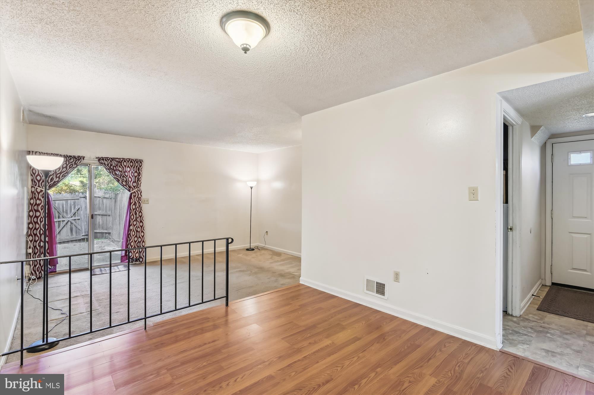 ARBORY CONDO-PHASE 3> - Residential