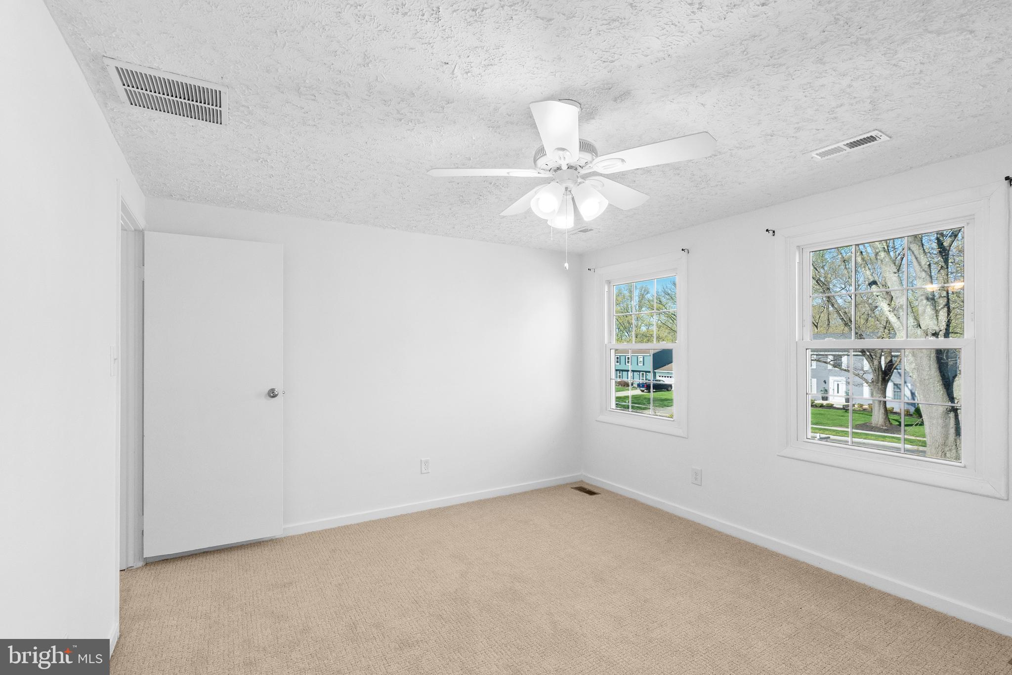 VILLAGE OF LONG REACH - Residential