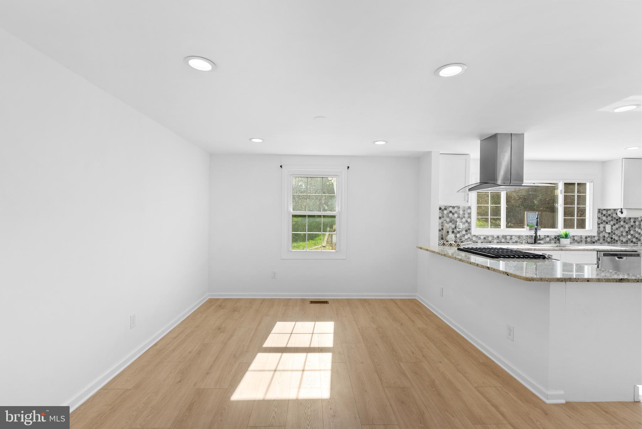 VILLAGE OF LONG REACH - Residential