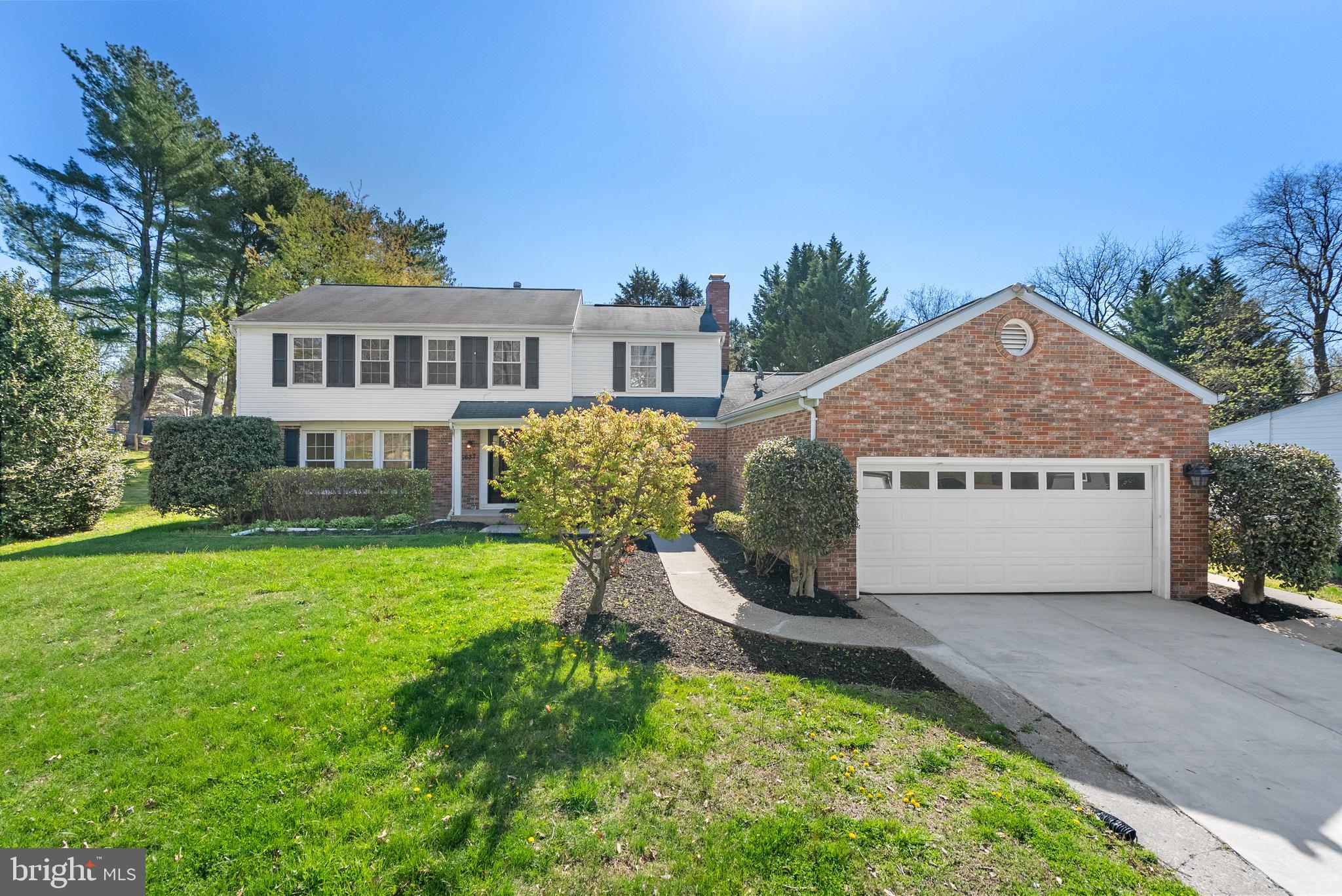 VILLAGE OF LONG REACH - Residential