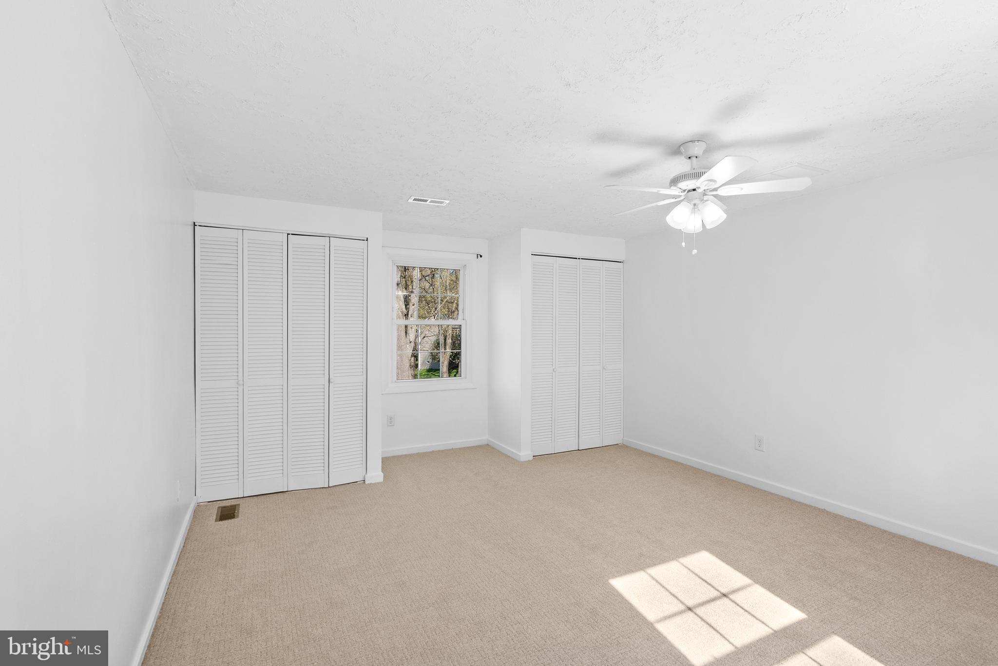 VILLAGE OF LONG REACH - Residential