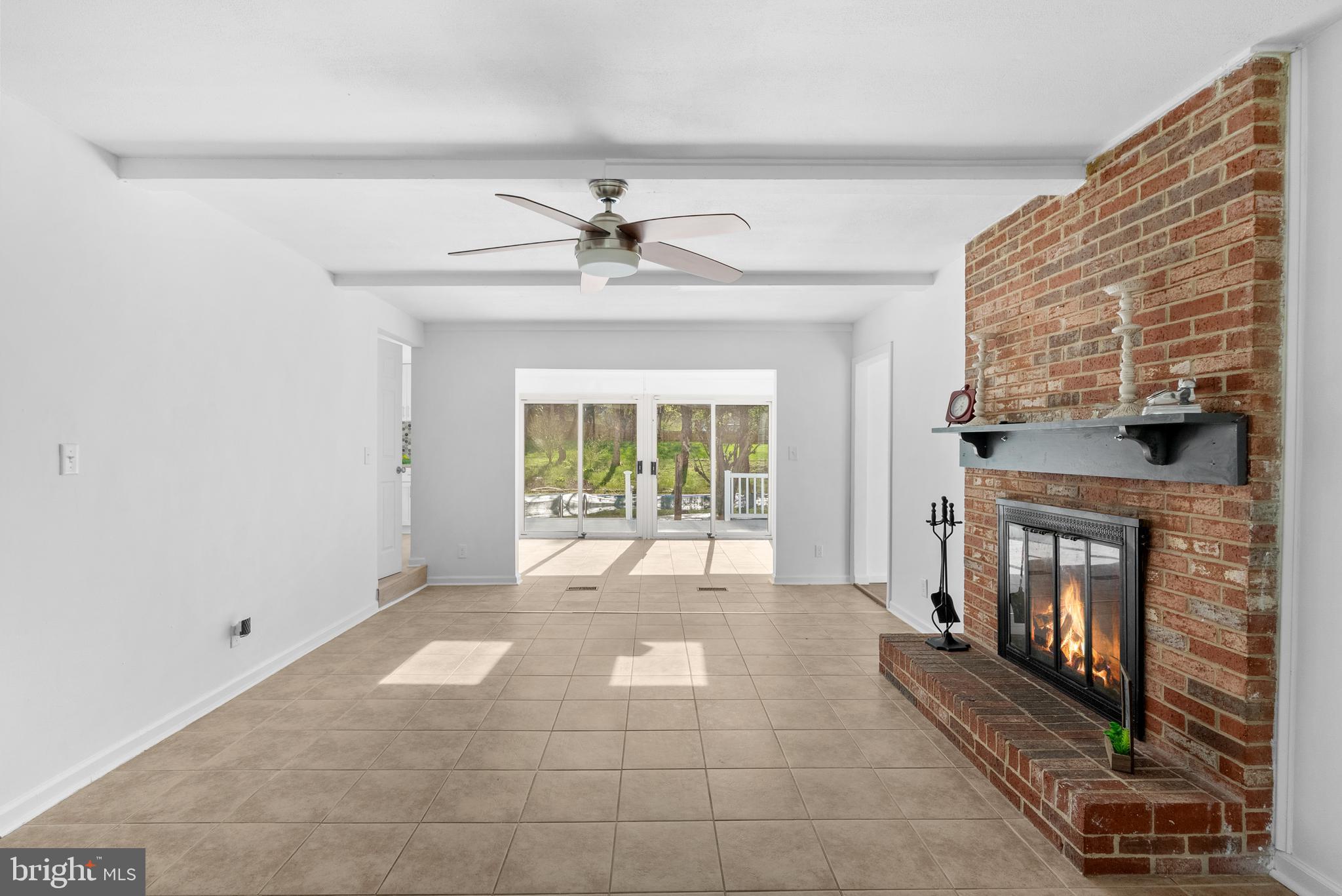 VILLAGE OF LONG REACH - Residential