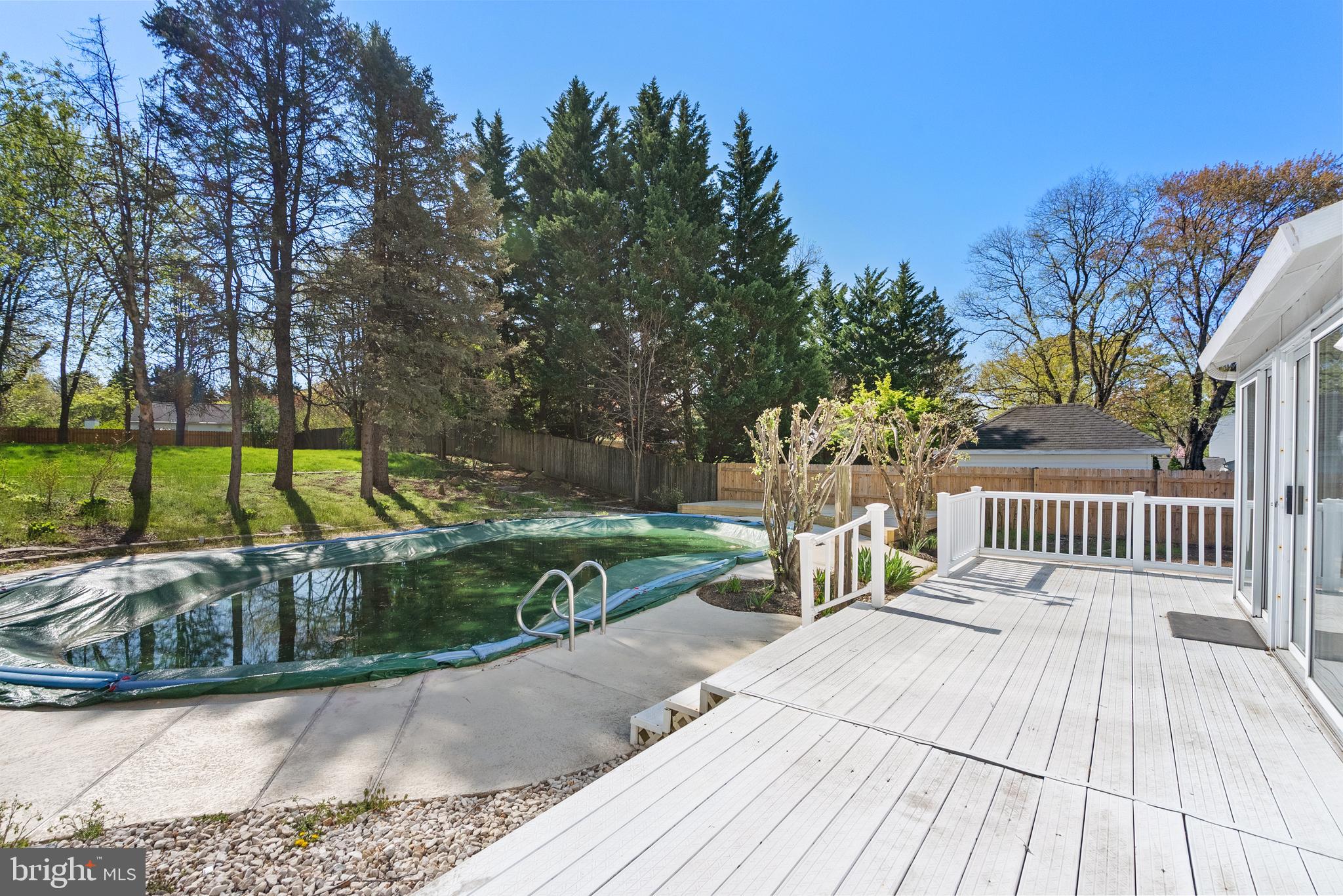 VILLAGE OF LONG REACH - Residential