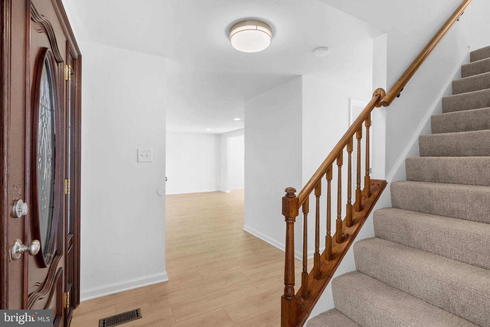 VILLAGE OF LONG REACH - Residential