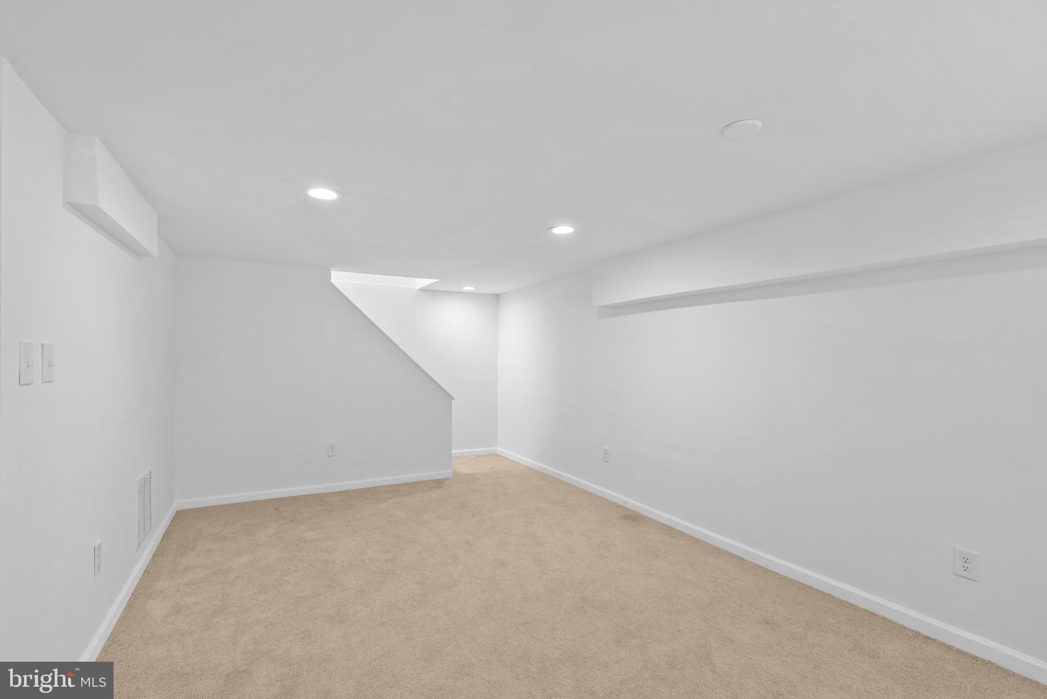 VILLAGE OF LONG REACH - Residential