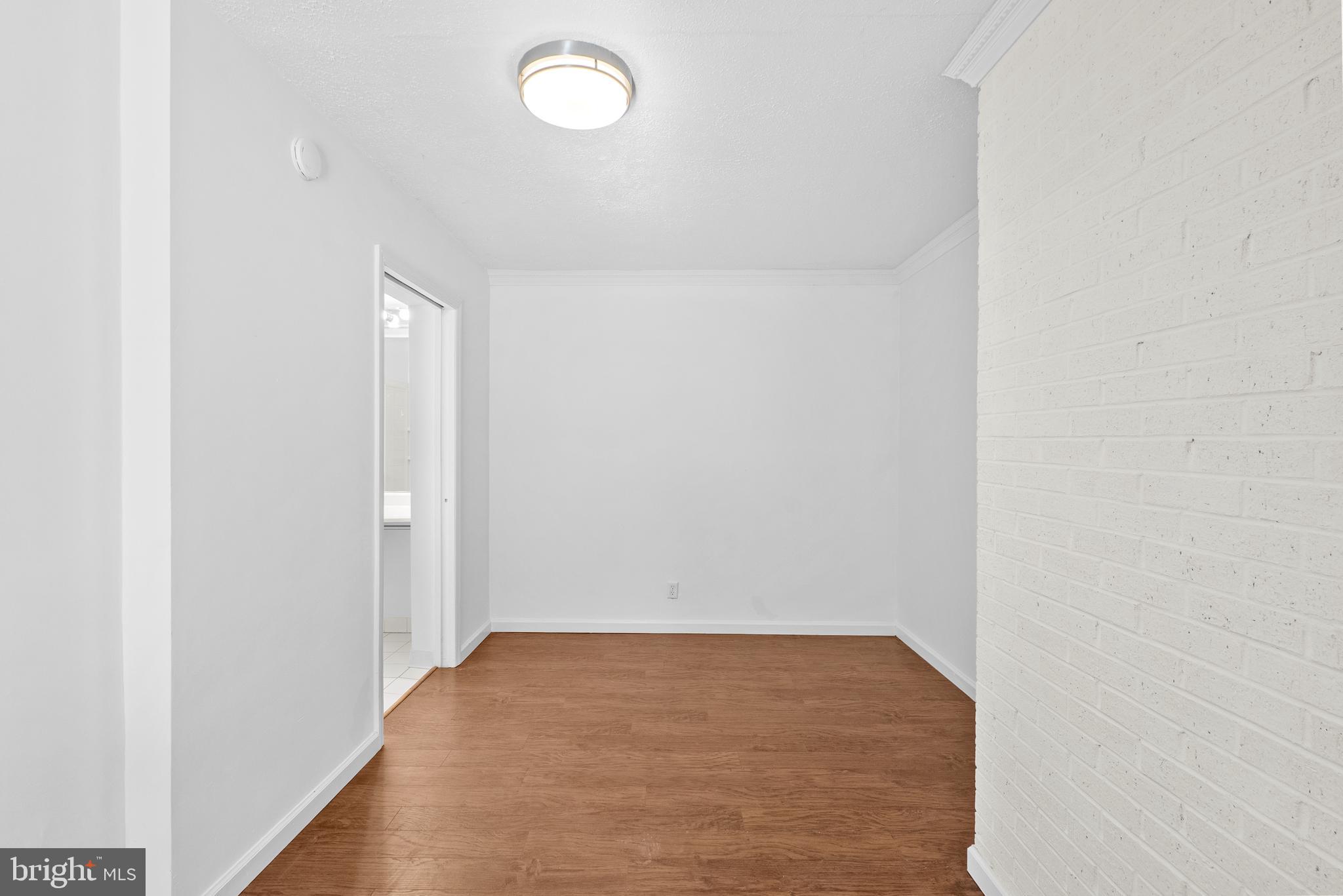 VILLAGE OF LONG REACH - Residential