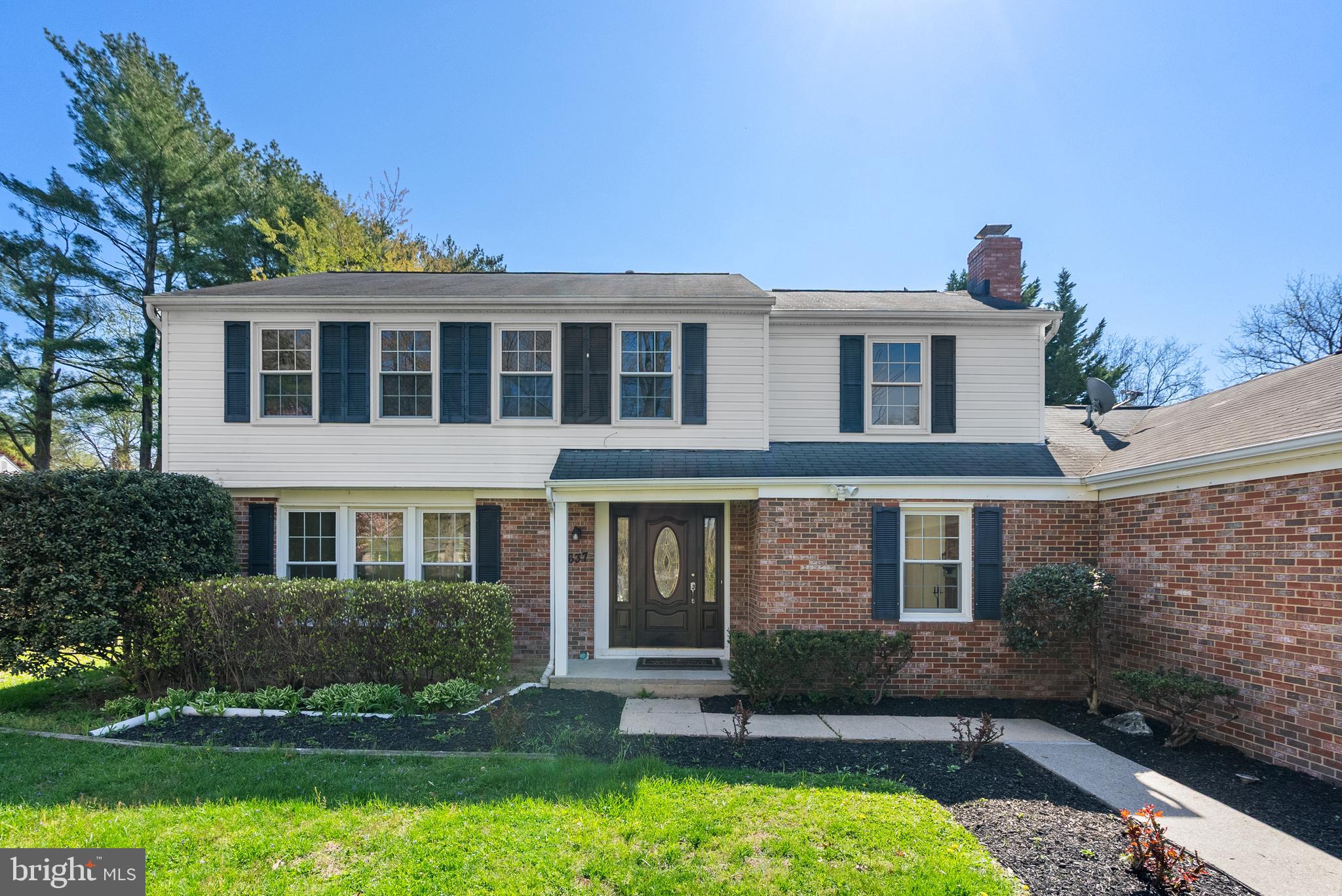 VILLAGE OF LONG REACH - Residential