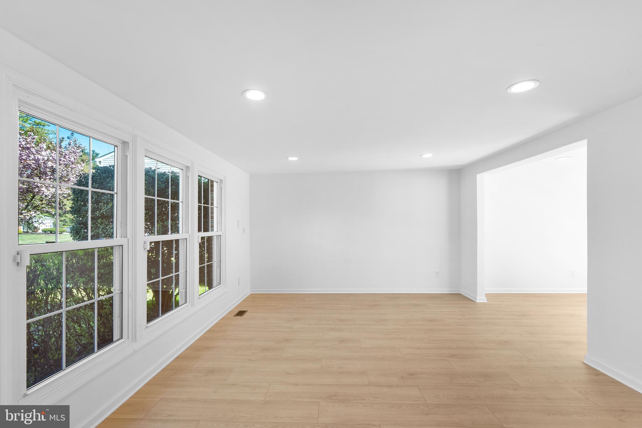 VILLAGE OF LONG REACH - Residential