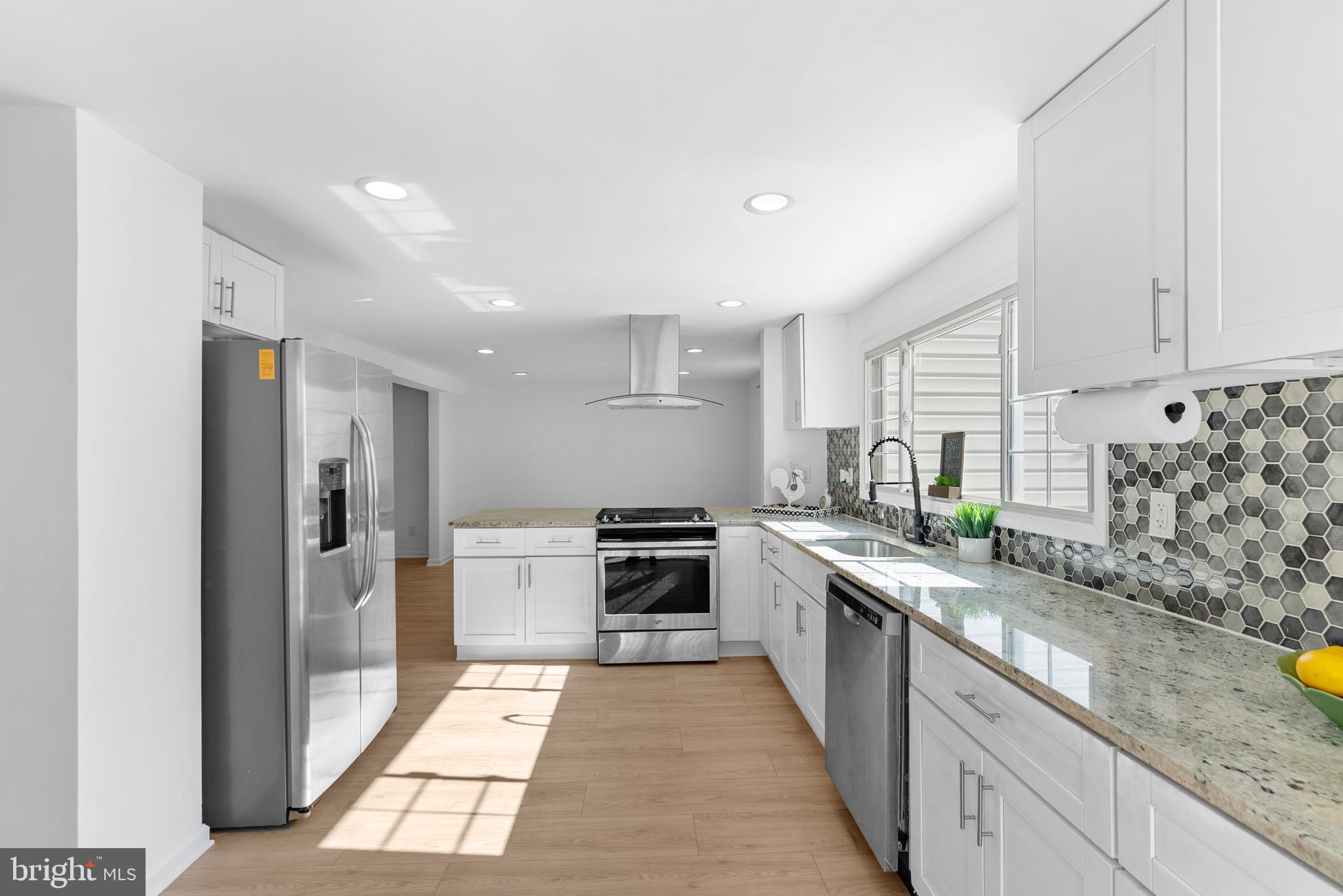 VILLAGE OF LONG REACH - Residential