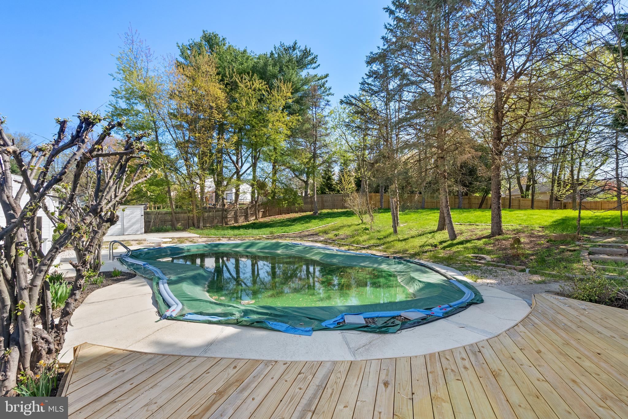 VILLAGE OF LONG REACH - Residential