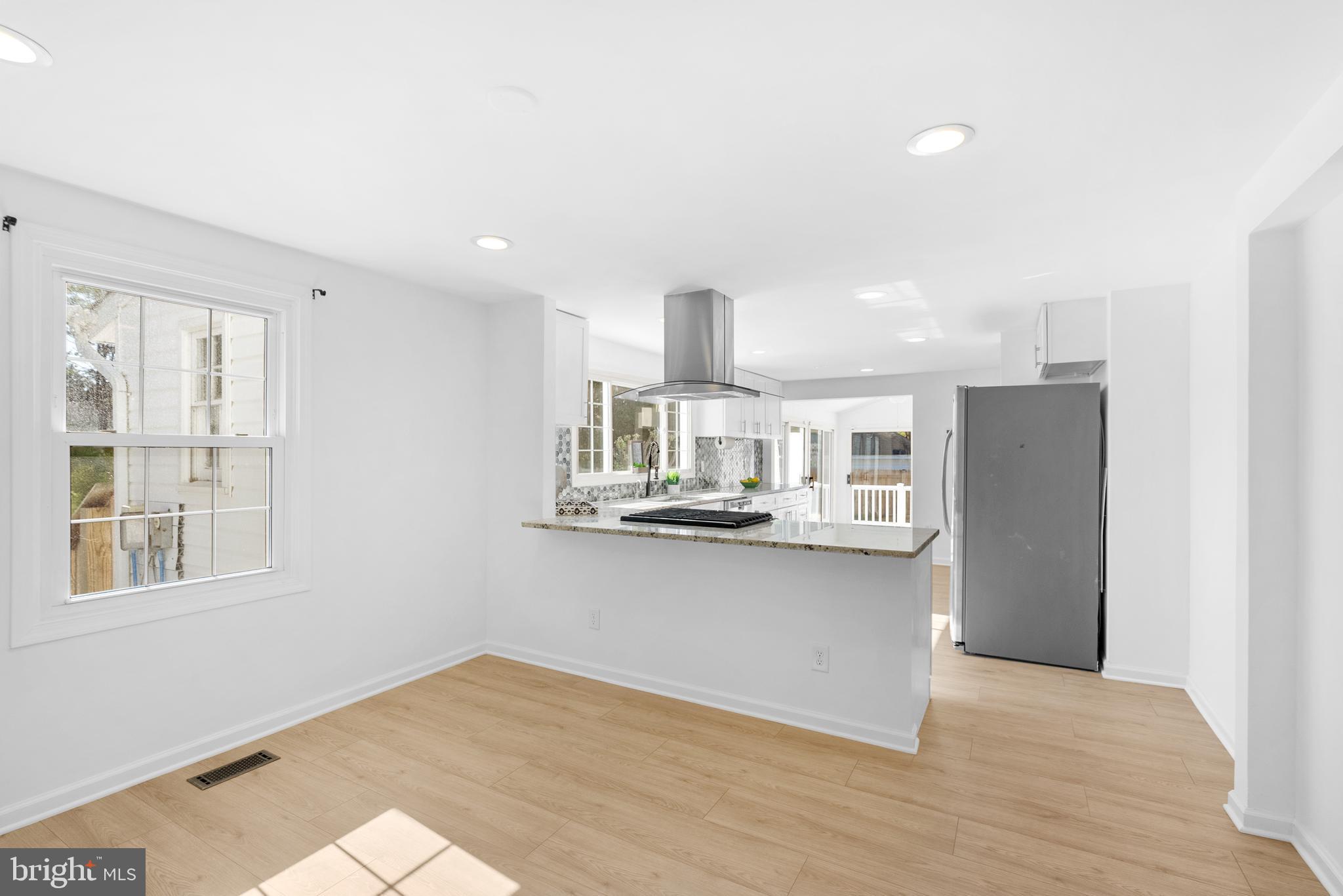 VILLAGE OF LONG REACH - Residential