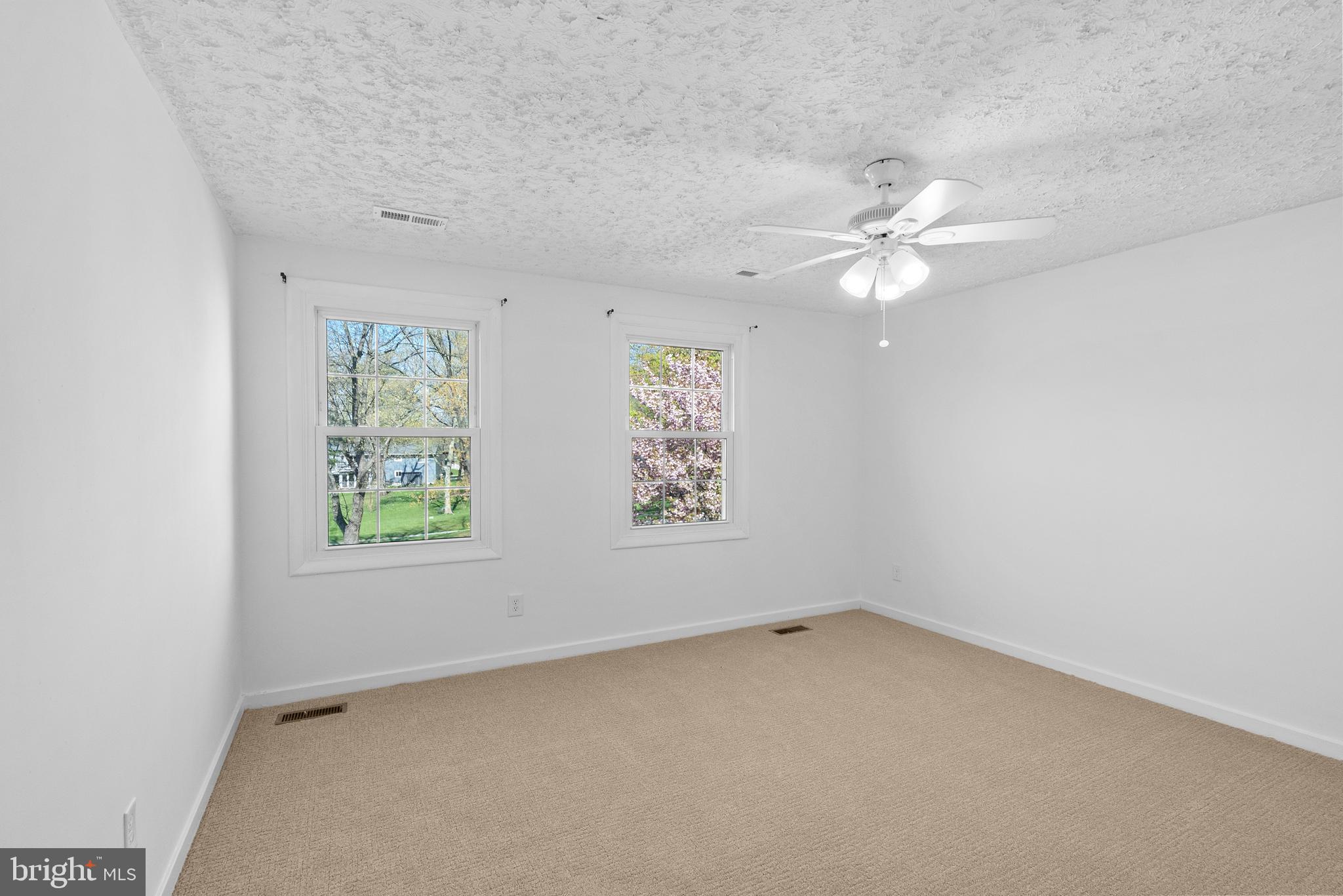 VILLAGE OF LONG REACH - Residential