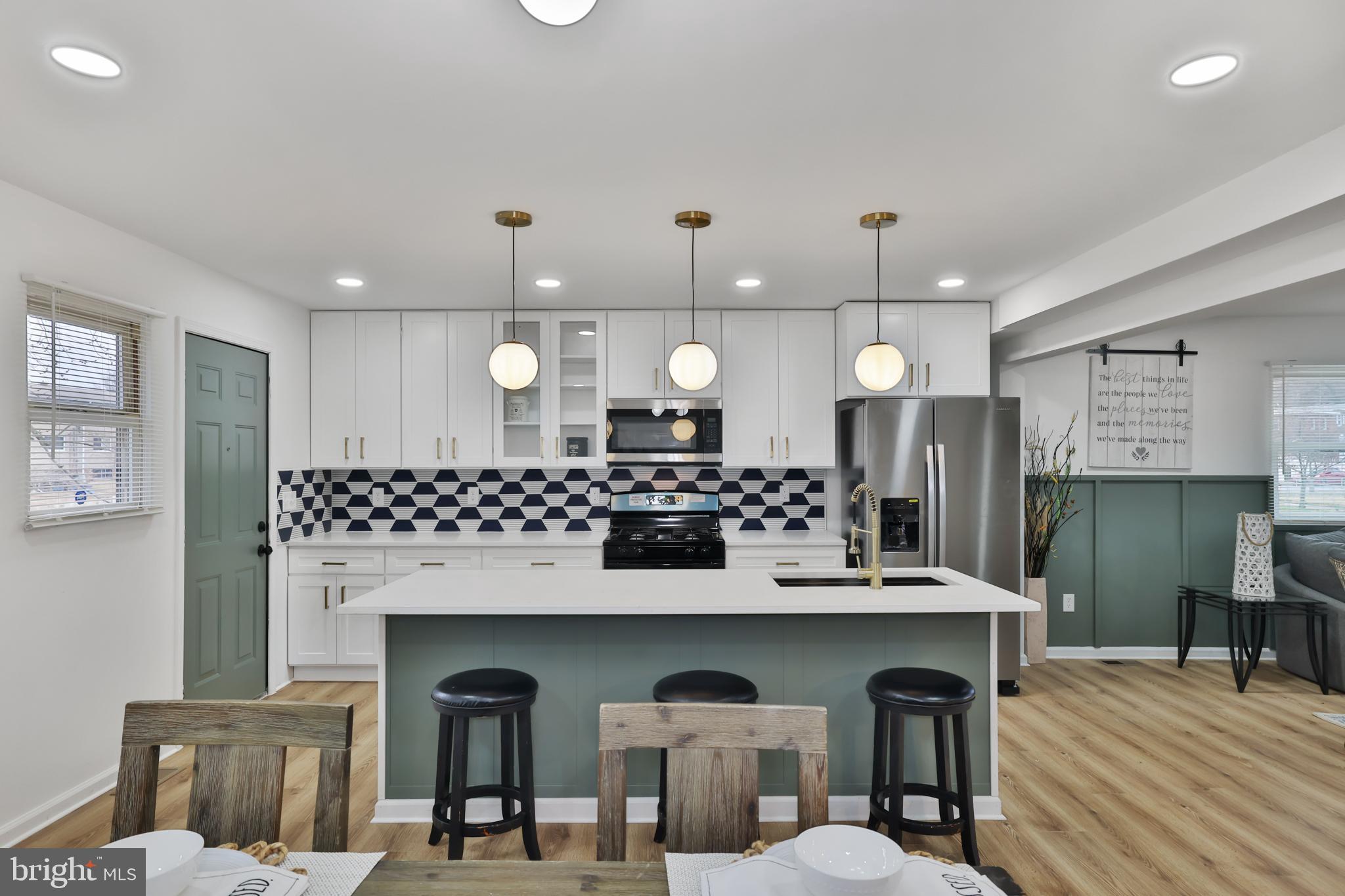 GLASSMANOR - Residential