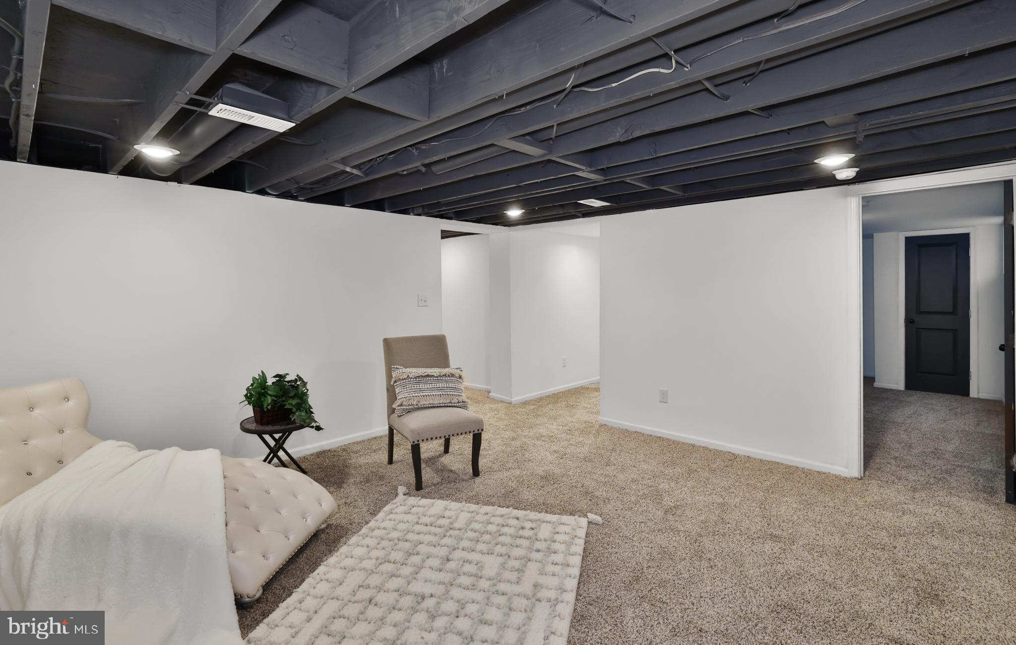 GLASSMANOR - Residential