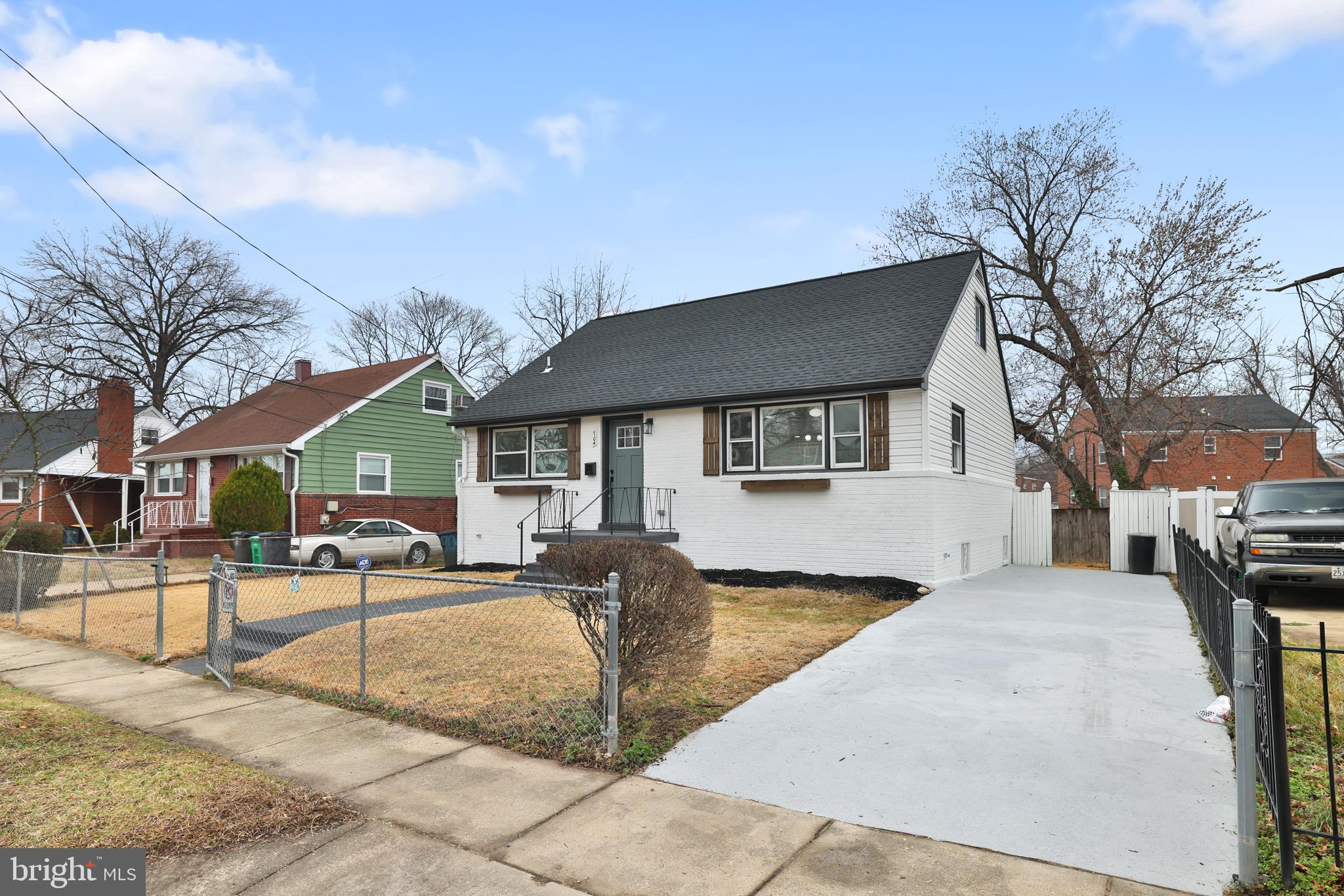 GLASSMANOR - Residential