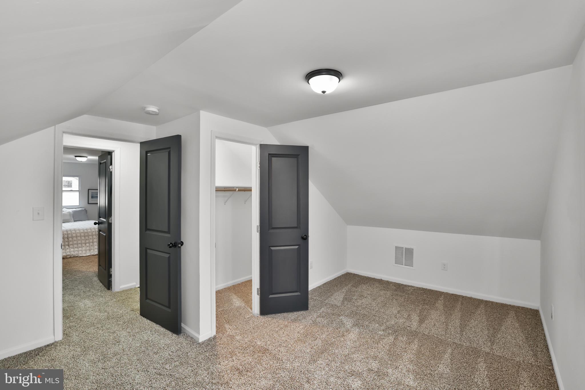 GLASSMANOR - Residential