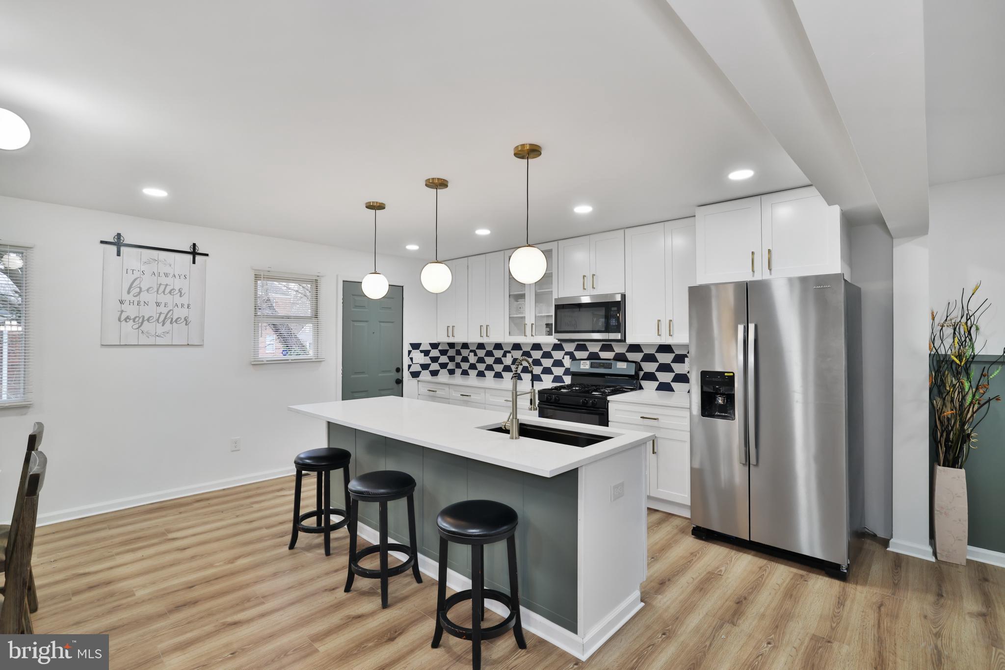 GLASSMANOR - Residential