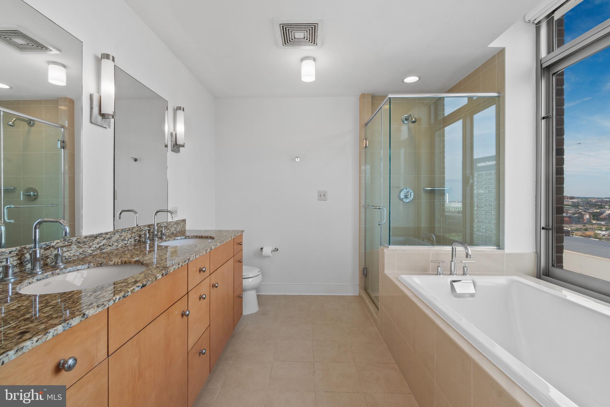 HARBOR EAST - Residential