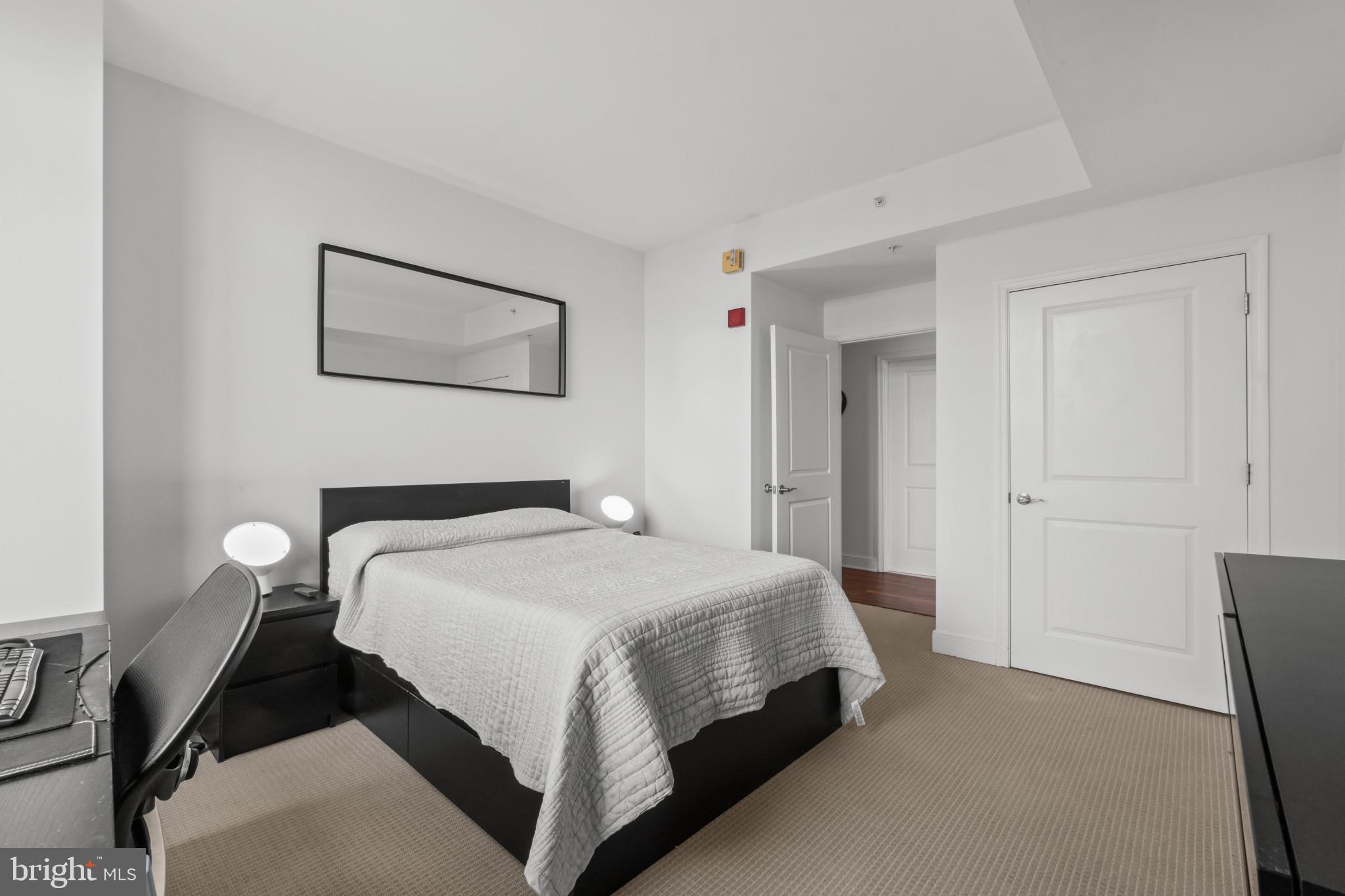 HARBOR EAST - Residential