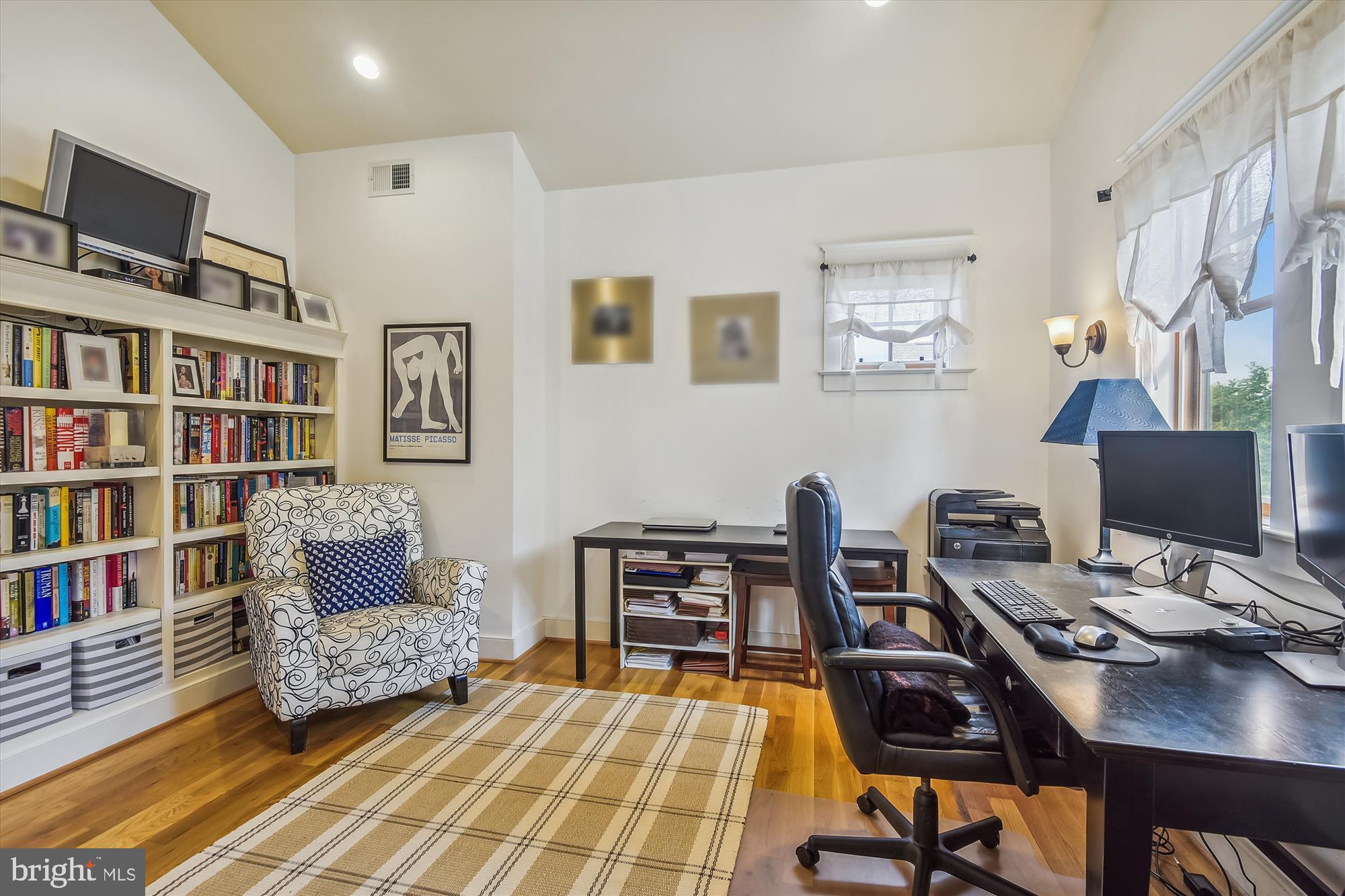 KINGCREST - Residential