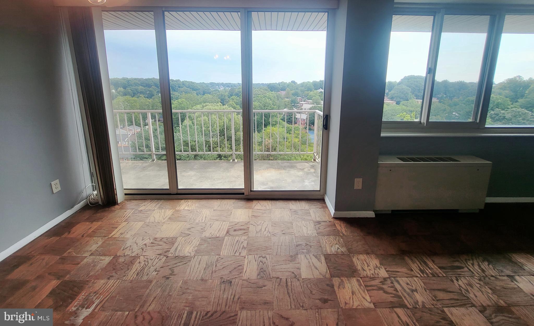 BOLLING BROOK TOWERS - Residential Lease