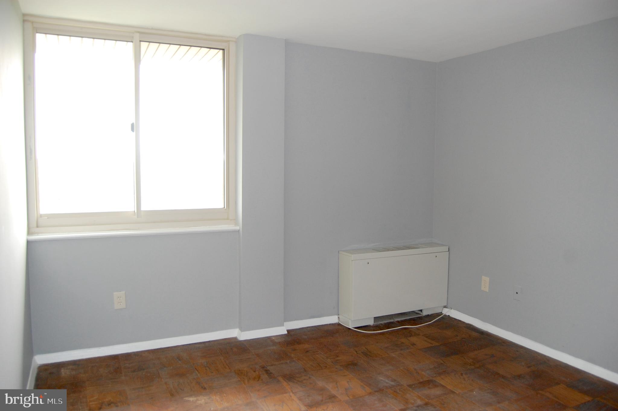 BOLLING BROOK TOWERS - Residential Lease