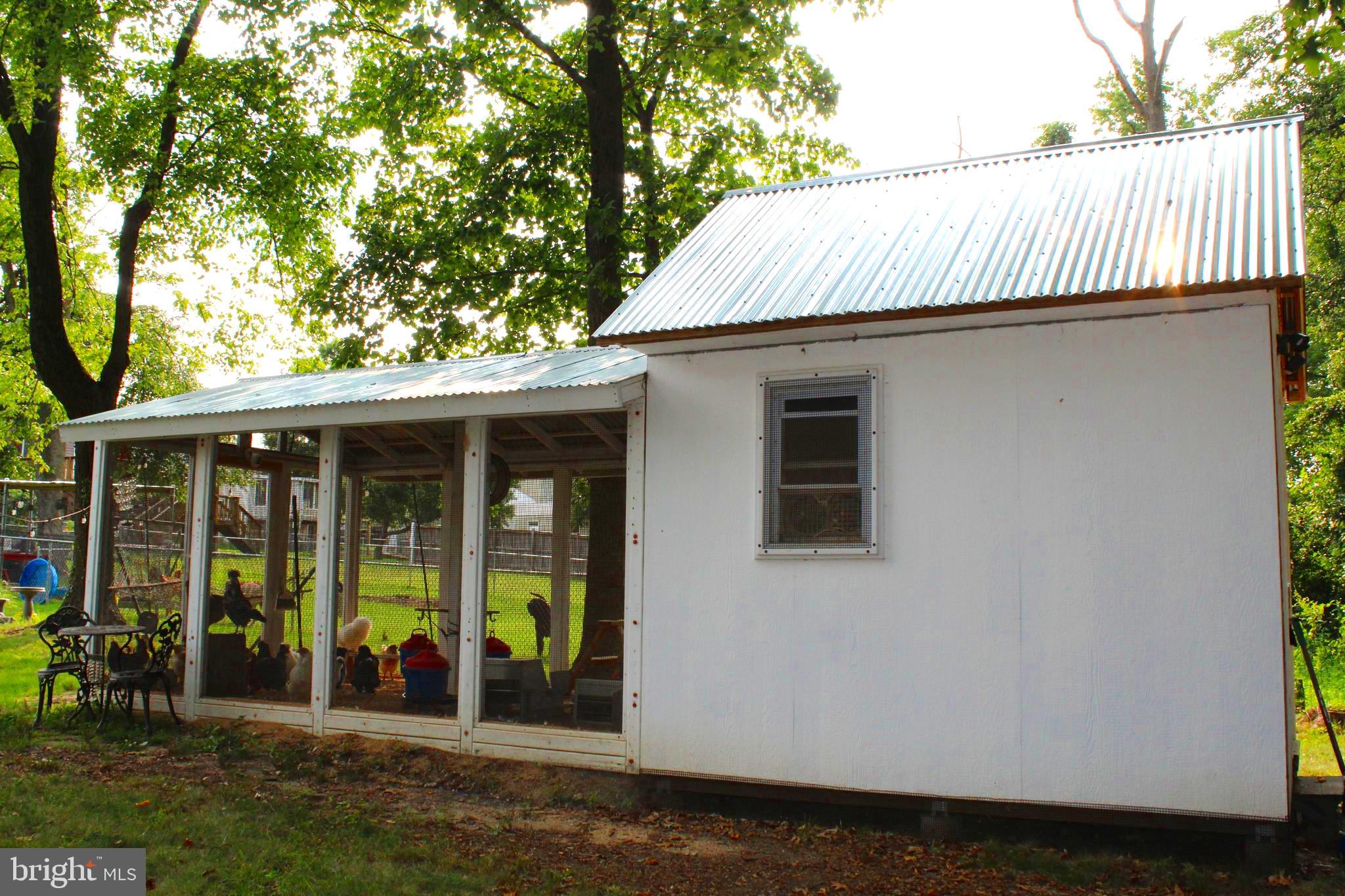 RIDGE GROVE - Residential