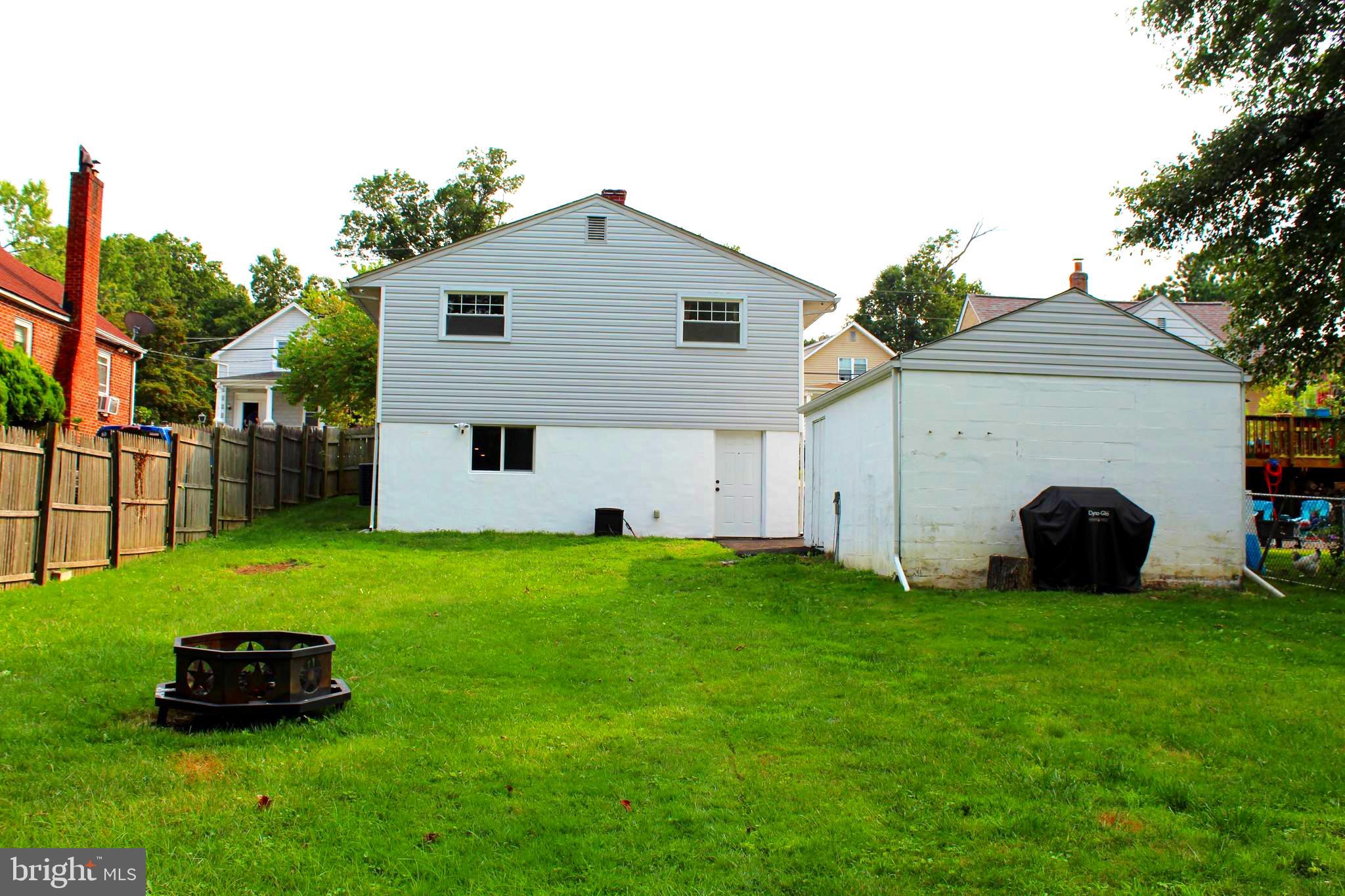 RIDGE GROVE - Residential