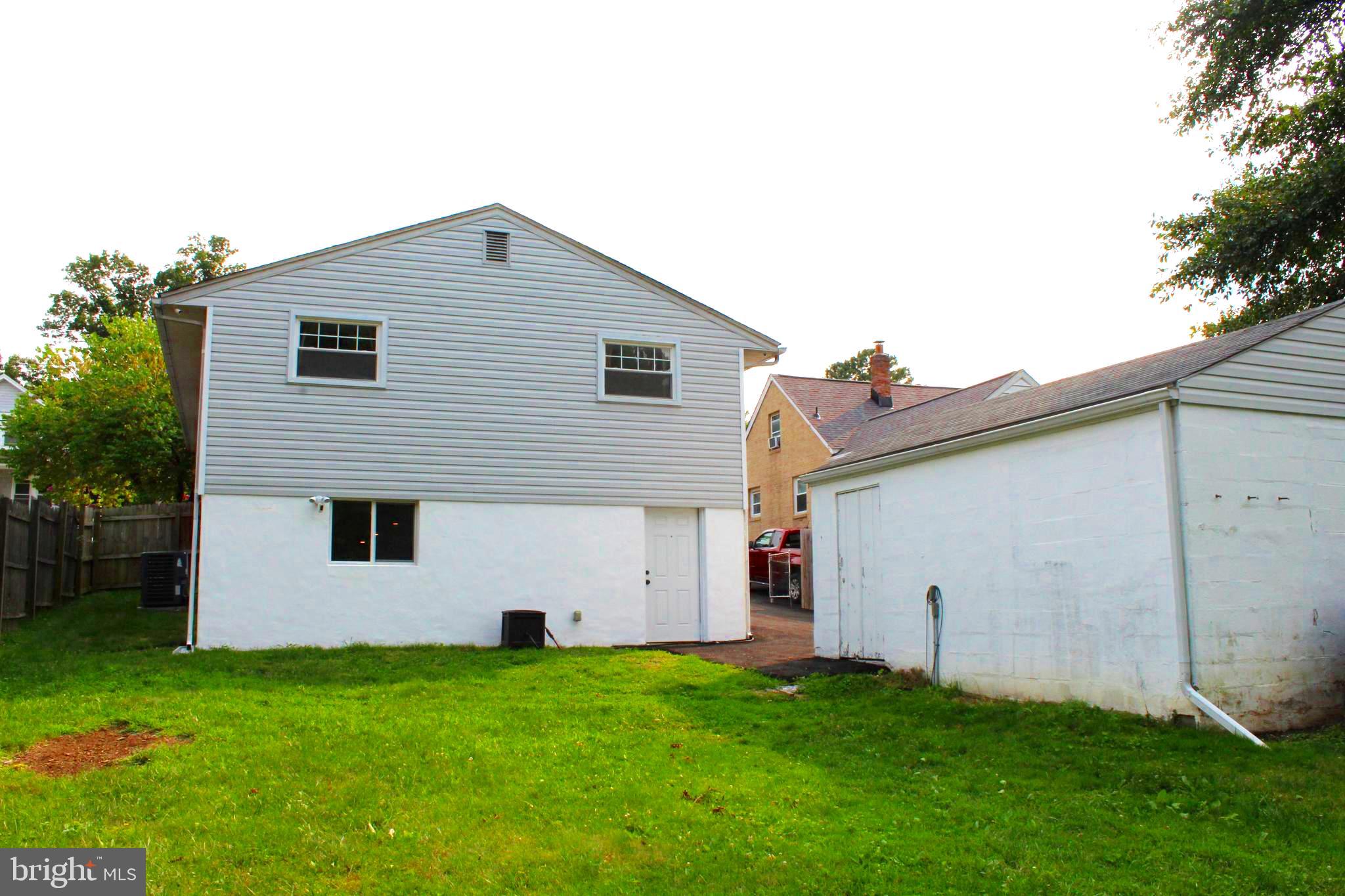 RIDGE GROVE - Residential