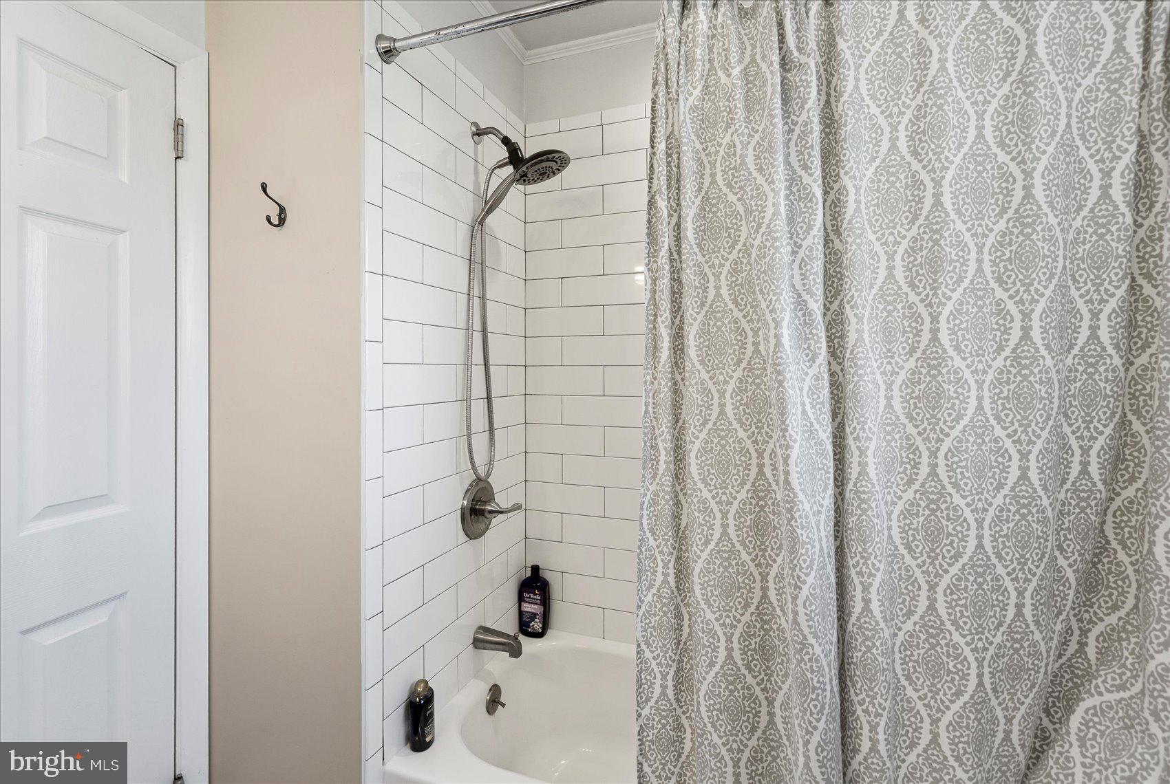 RIDGE GROVE - Residential